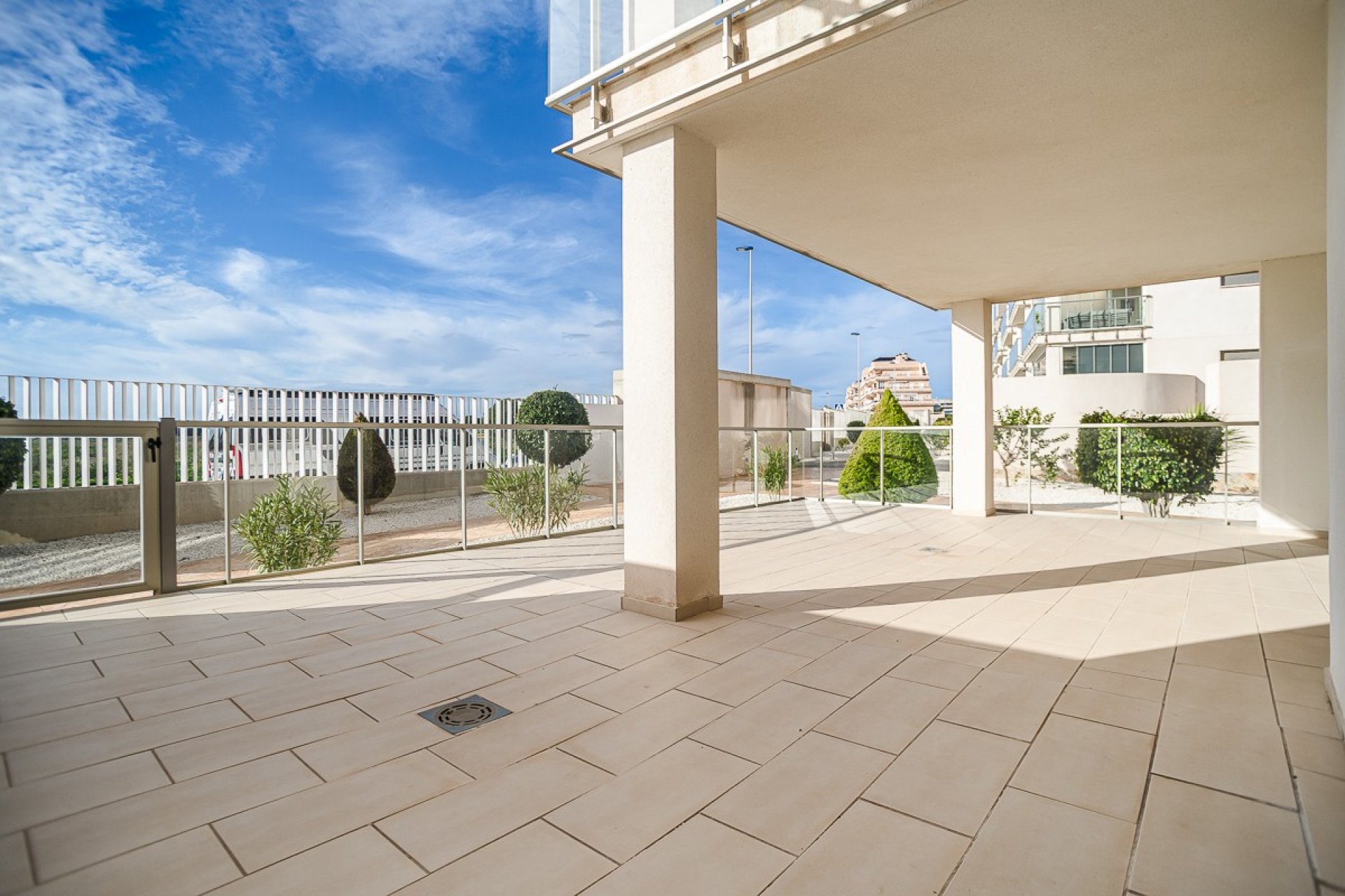 Återförsäljning - Apartment -
Orihuela Costa - Los Dolses