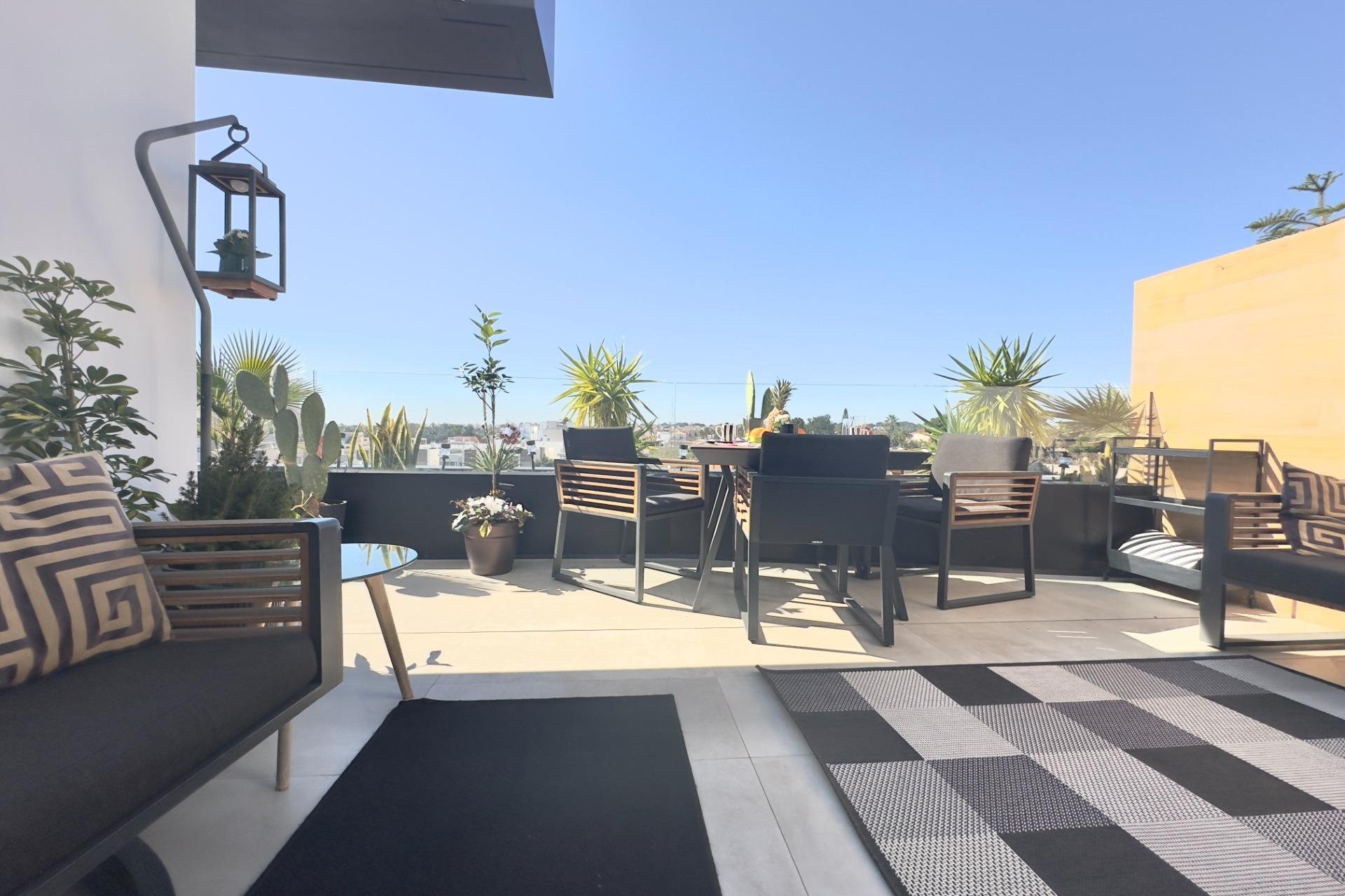 Återförsäljning - Apartment -
Orihuela Costa - Los Dolses