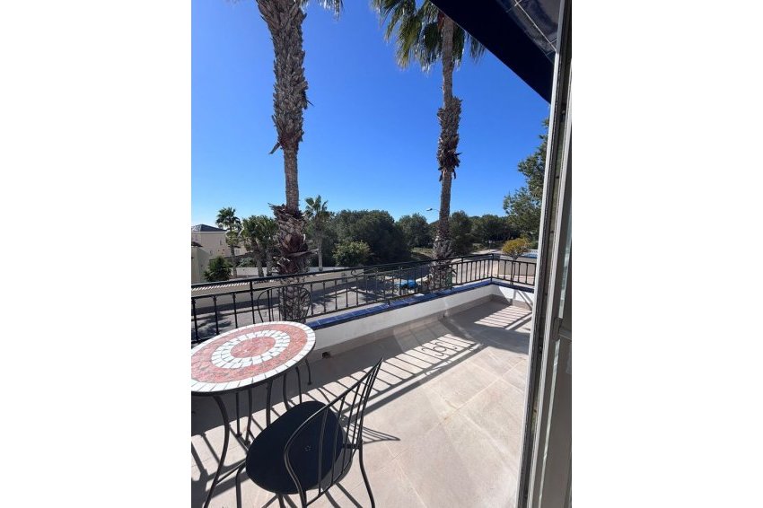 Återförsäljning - Apartment -
Orihuela Costa - Los Dolses