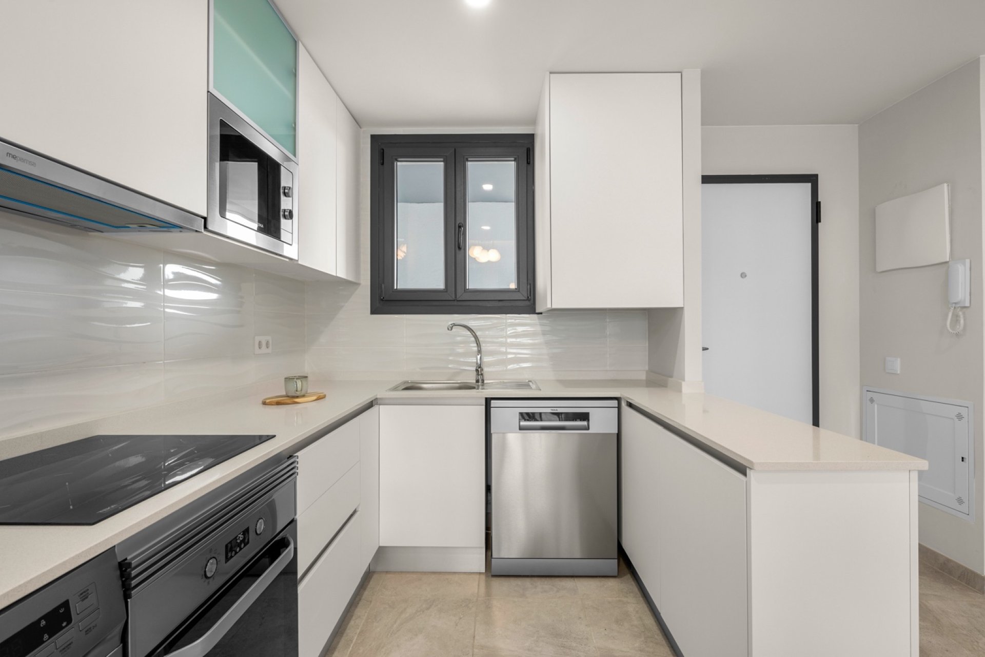 Återförsäljning - Apartment -
Orihuela Costa - Los Dolses