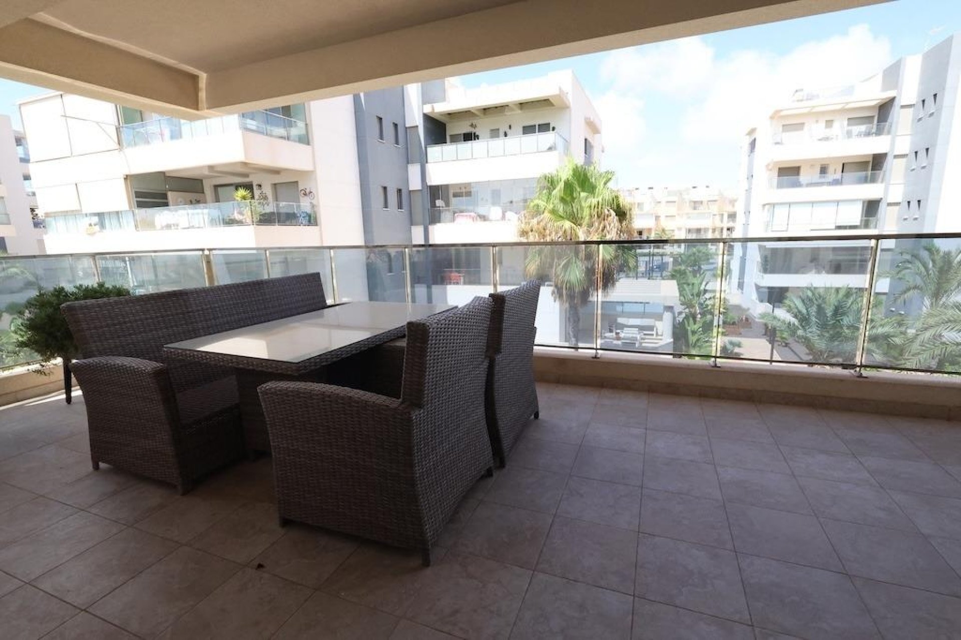 Återförsäljning - Apartment -
Orihuela Costa - Los Dolses