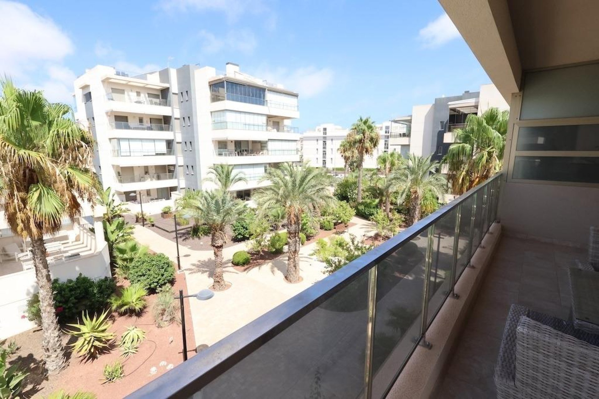 Återförsäljning - Apartment -
Orihuela Costa - Los Dolses