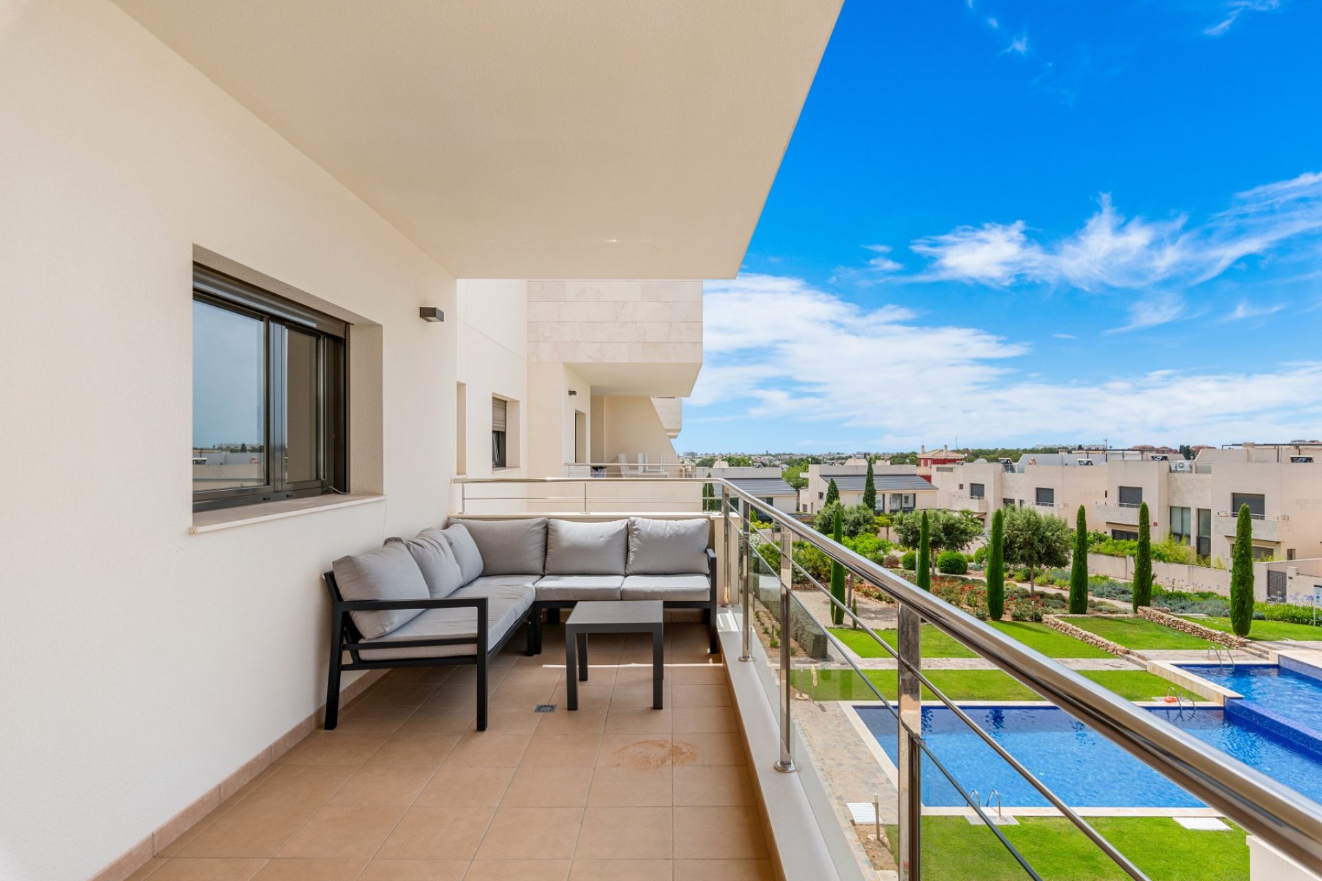 Återförsäljning - Apartment -
Orihuela Costa - Los Dolses