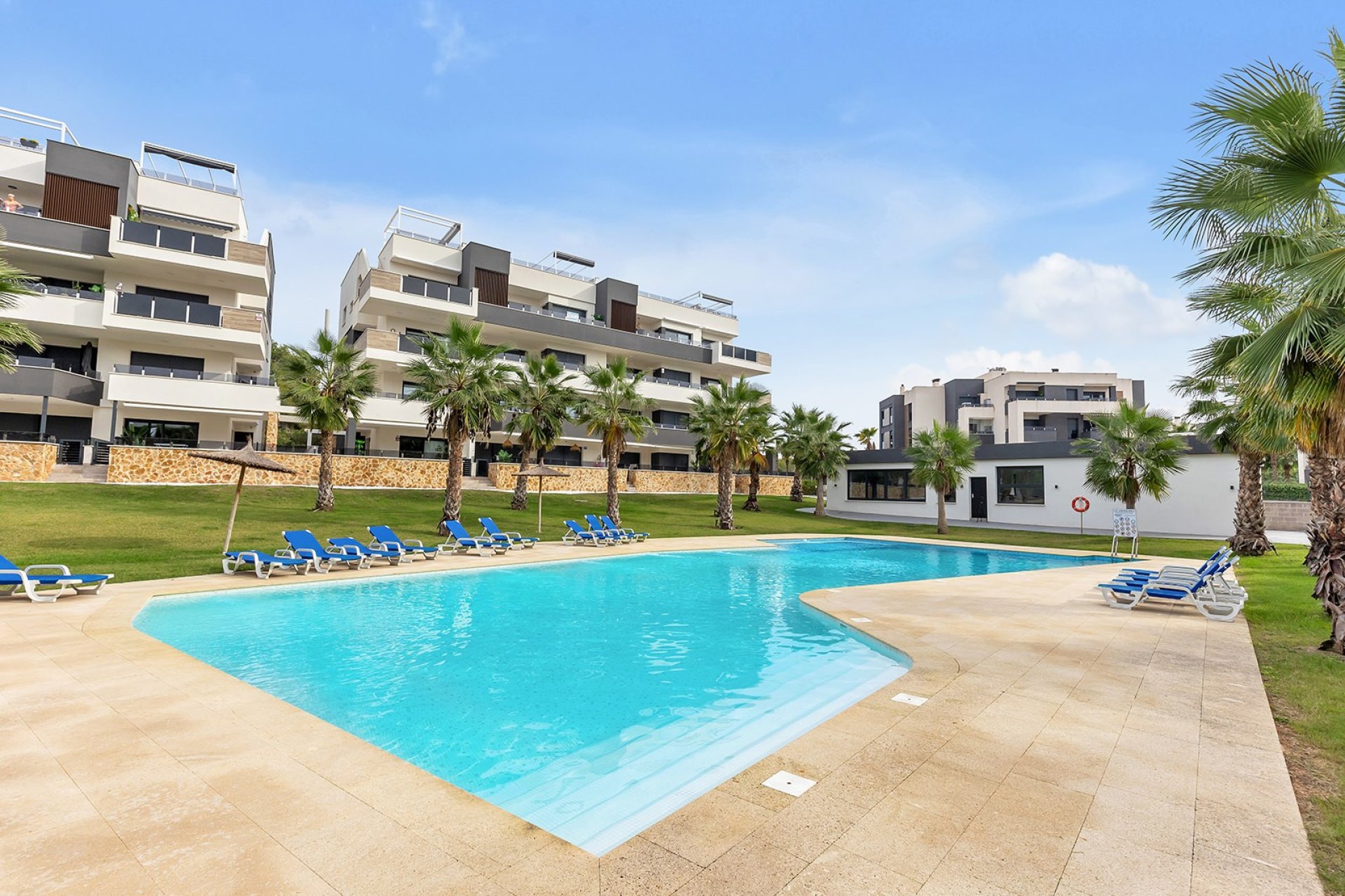 Återförsäljning - Apartment -
Orihuela Costa - Orihuela