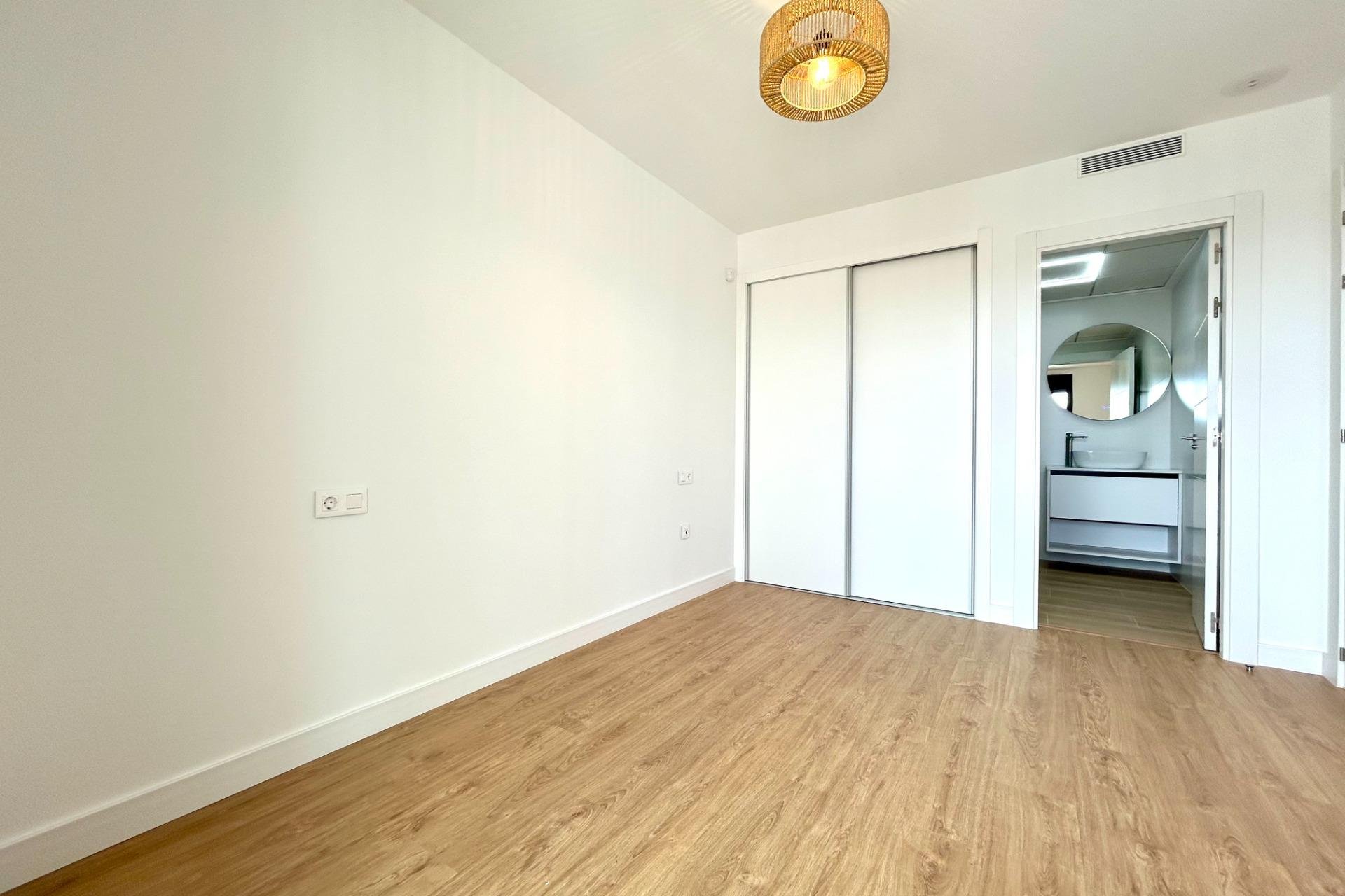 Återförsäljning - Apartment -
Orihuela Costa - PAU 8