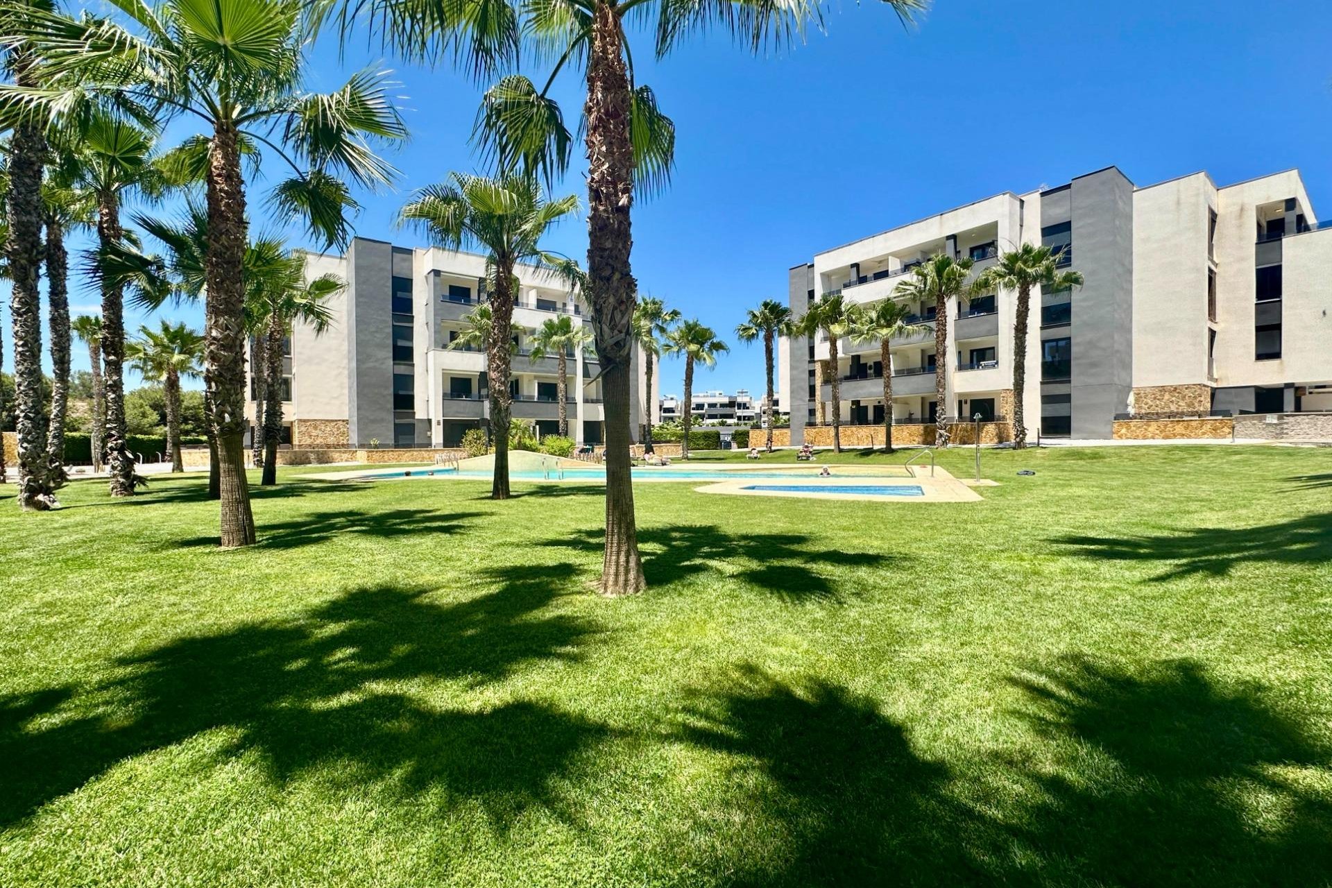 Återförsäljning - Apartment -
Orihuela Costa - PAU 8