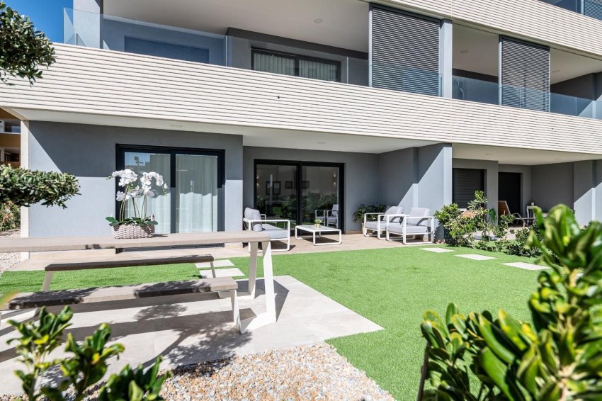 Återförsäljning - Apartment -
Orihuela Costa - Punta Prima