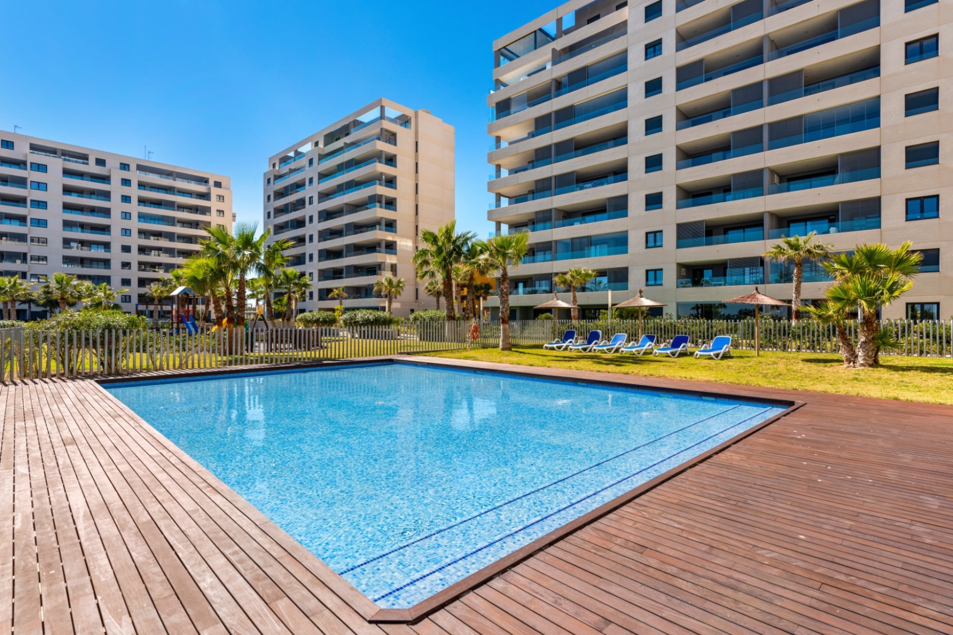 Återförsäljning - Apartment -
Orihuela Costa - Punta Prima