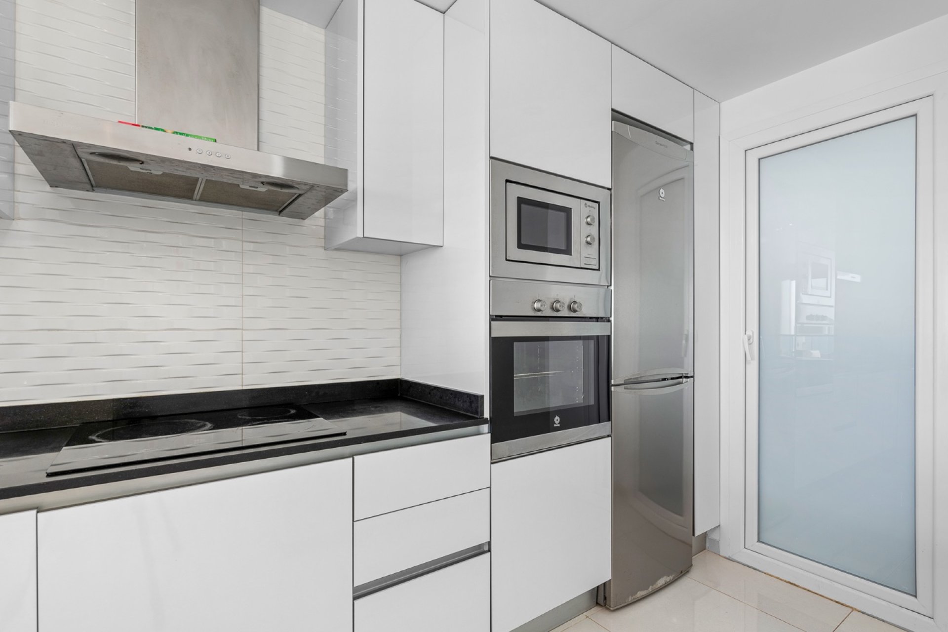 Återförsäljning - Apartment -
Orihuela Costa - Punta Prima