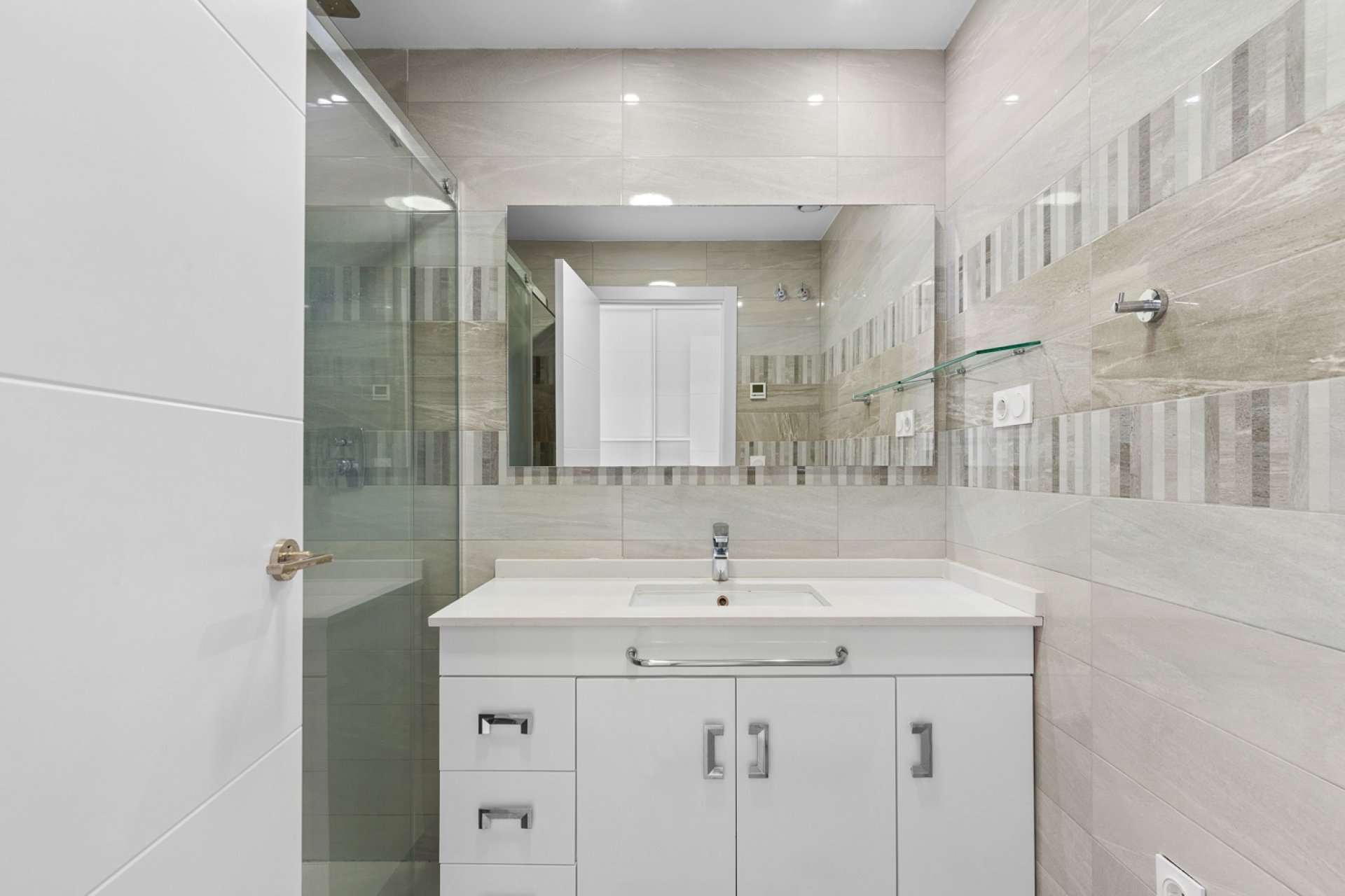 Återförsäljning - Apartment -
Orihuela Costa - Punta Prima