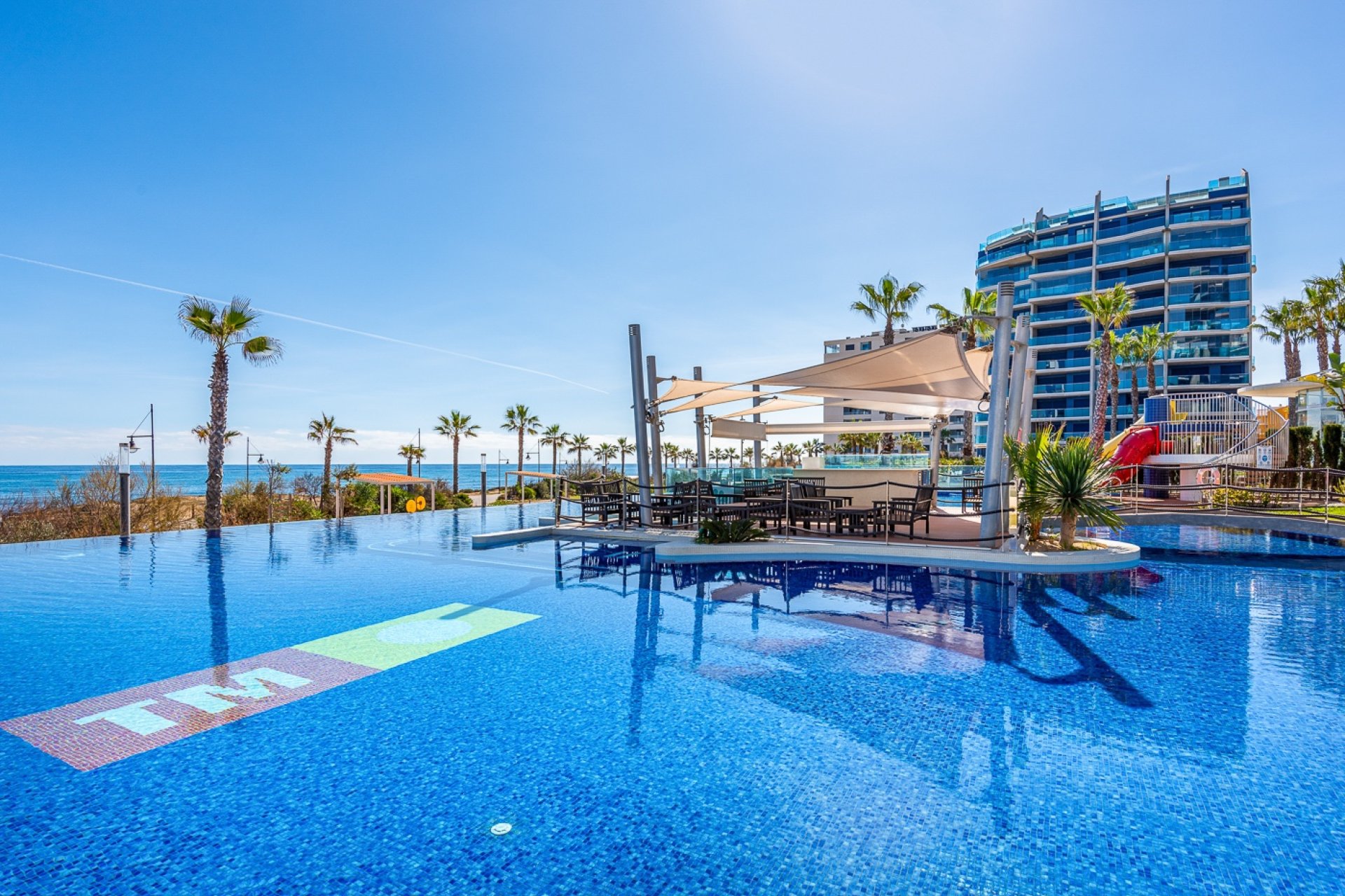 Återförsäljning - Apartment -
Orihuela Costa - Punta Prima