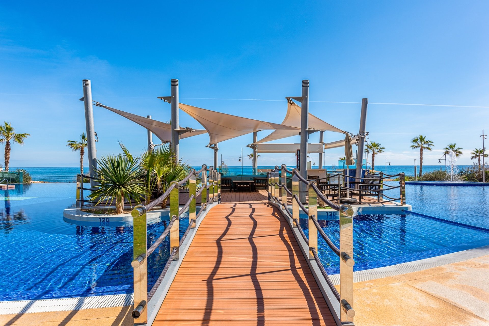 Återförsäljning - Apartment -
Orihuela Costa - Punta Prima