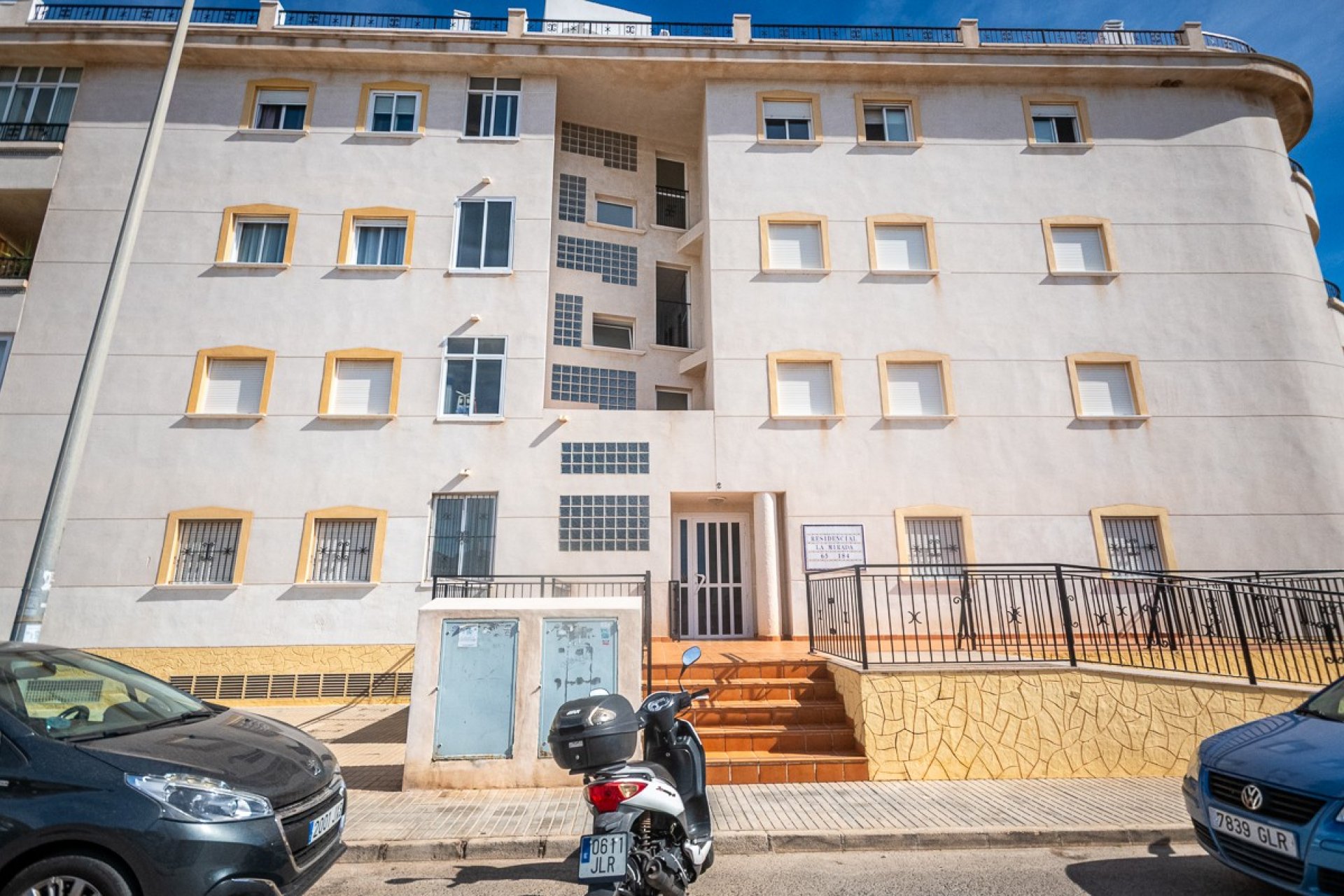 Återförsäljning - Apartment -
Orihuela Costa - Punta Prima