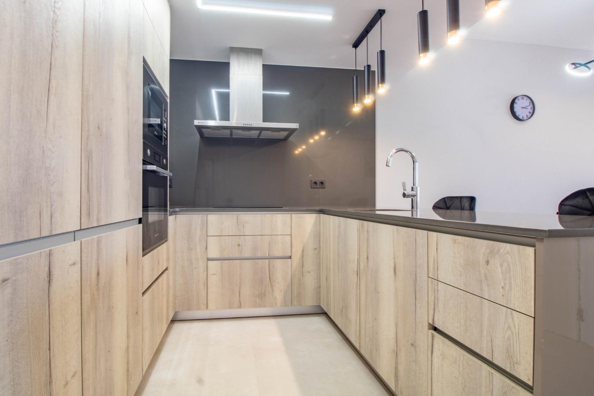 Återförsäljning - Apartment -
Orihuela Costa - Punta Prima