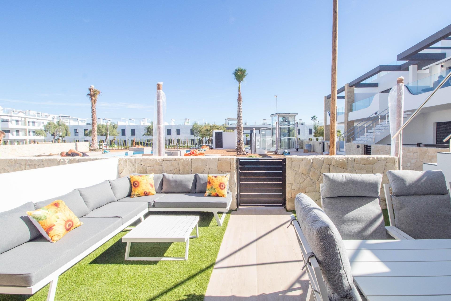 Återförsäljning - Apartment -
Orihuela Costa - Punta Prima