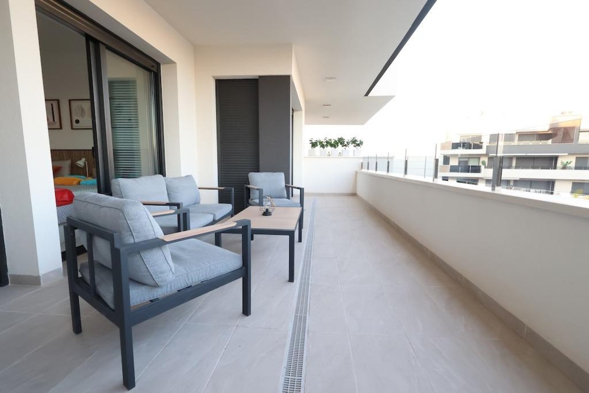 Återförsäljning - Apartment -
Orihuela Costa - Punta Prima