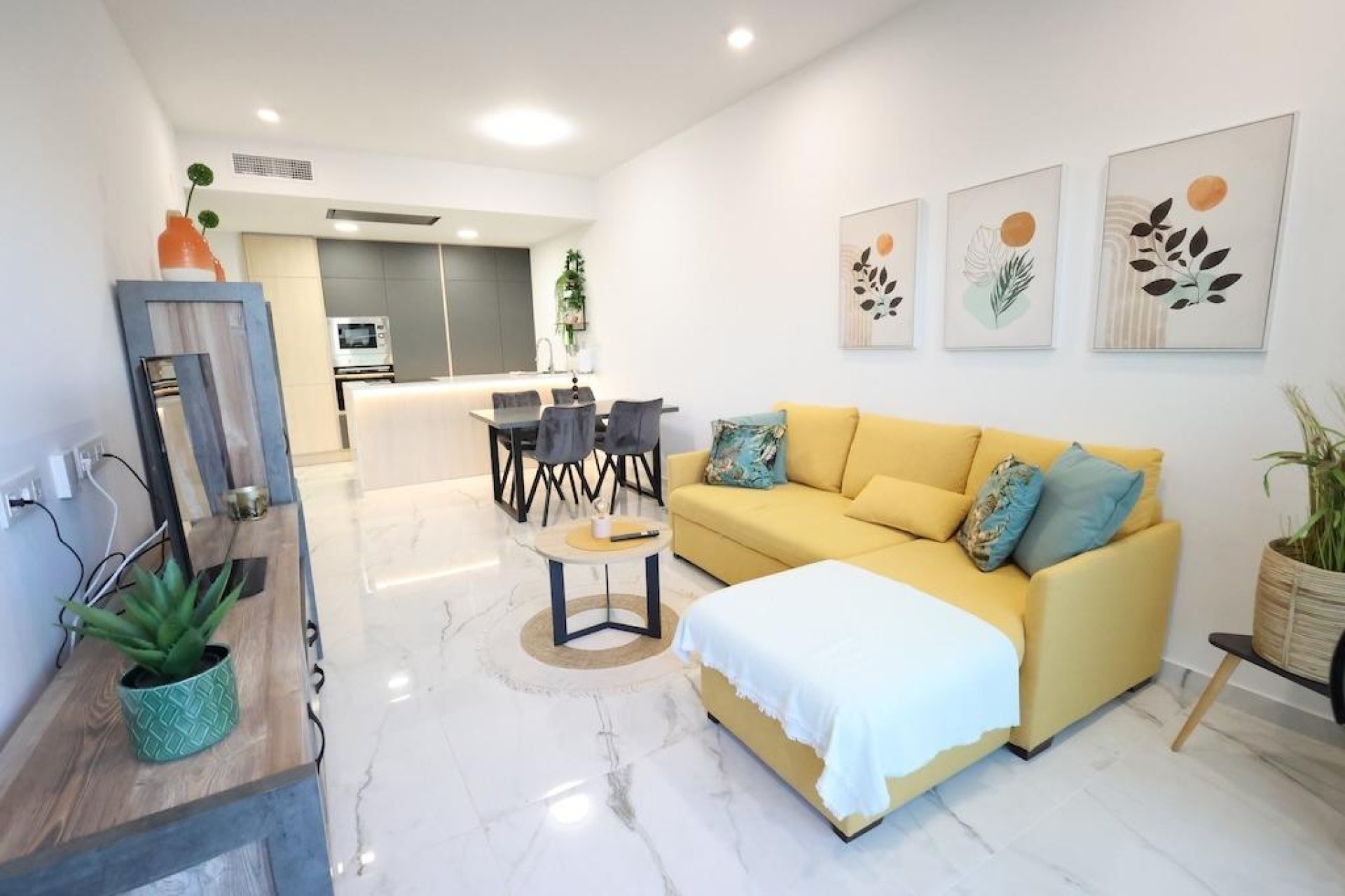 Återförsäljning - Apartment -
Orihuela Costa - Punta Prima