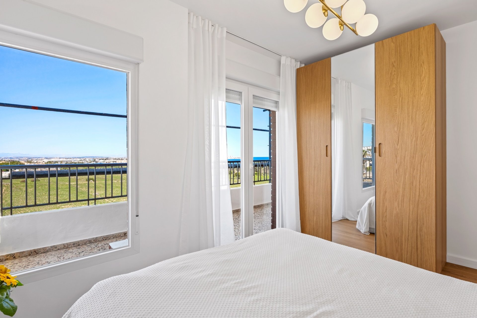 Återförsäljning - Apartment -
Orihuela Costa - Punta Prima