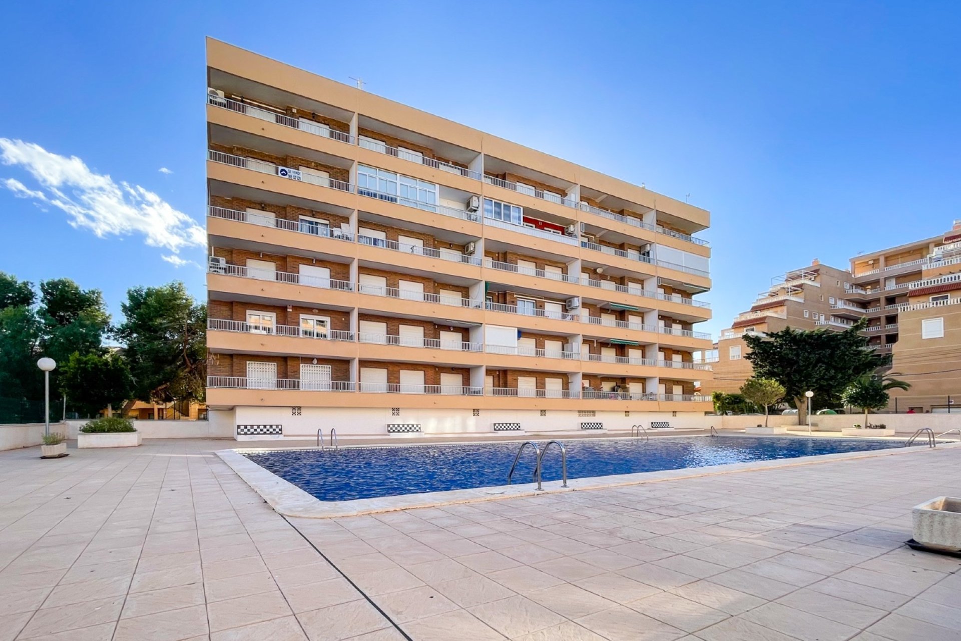 Återförsäljning - Apartment -
Orihuela Costa - Punta Prima