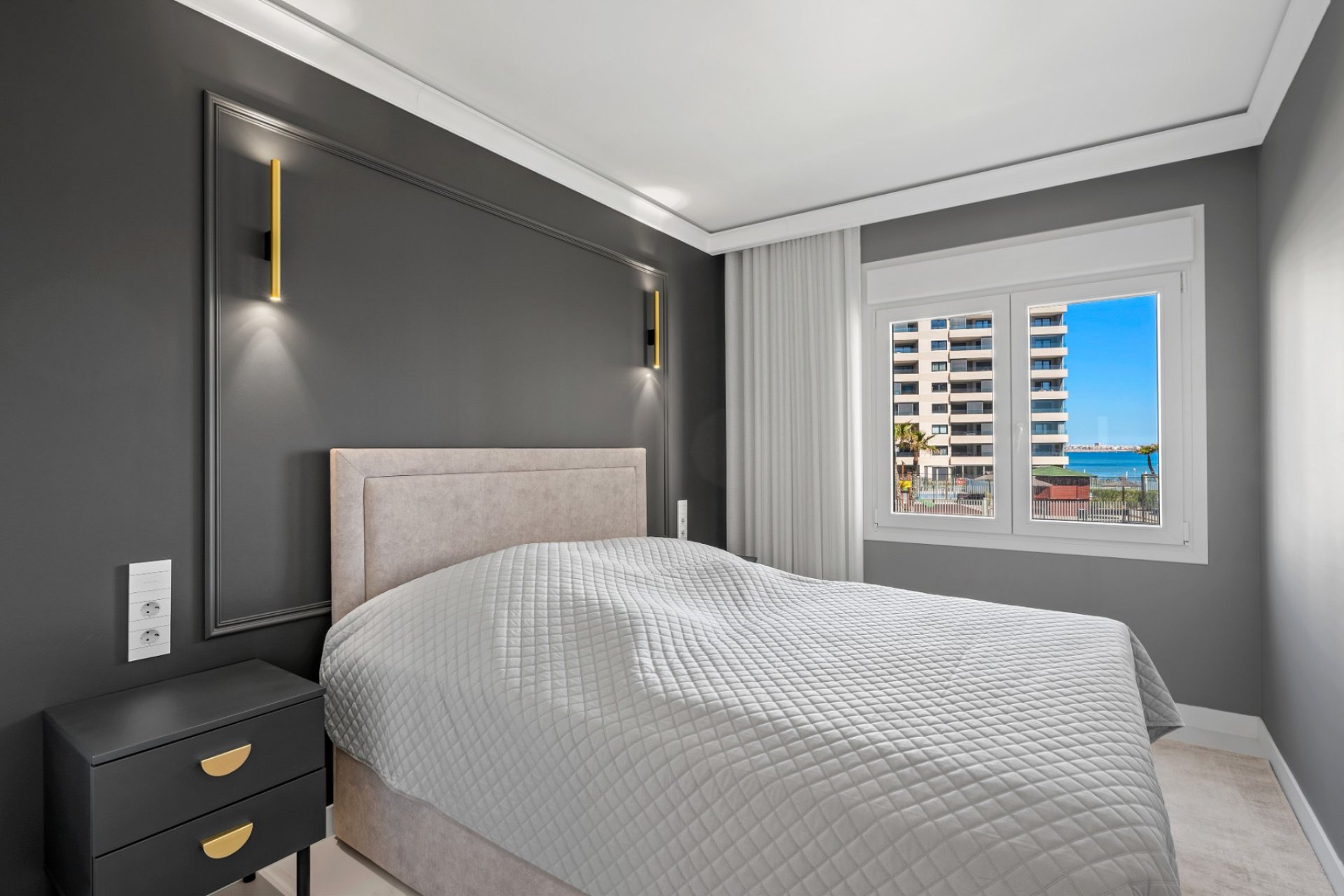 Återförsäljning - Apartment -
Orihuela Costa - Punta Prima