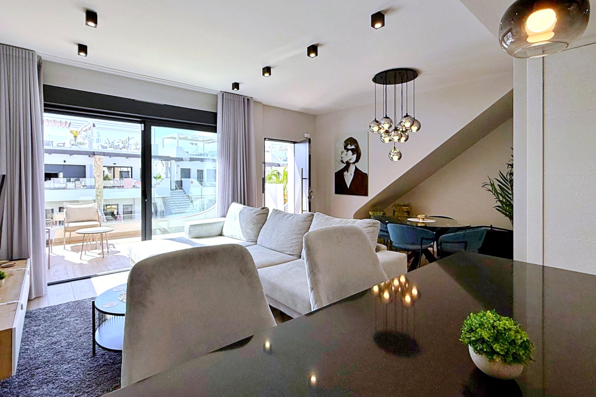 Återförsäljning - Apartment -
Orihuela Costa - Punta Prima