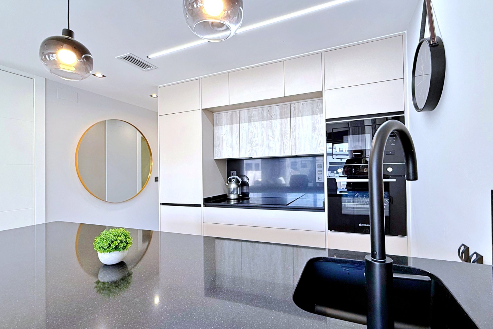 Återförsäljning - Apartment -
Orihuela Costa - Punta Prima