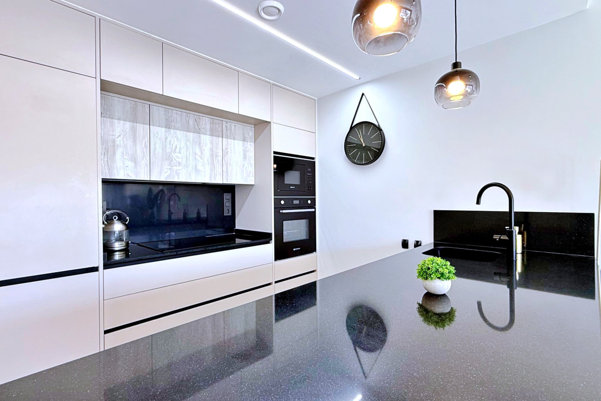 Återförsäljning - Apartment -
Orihuela Costa - Punta Prima