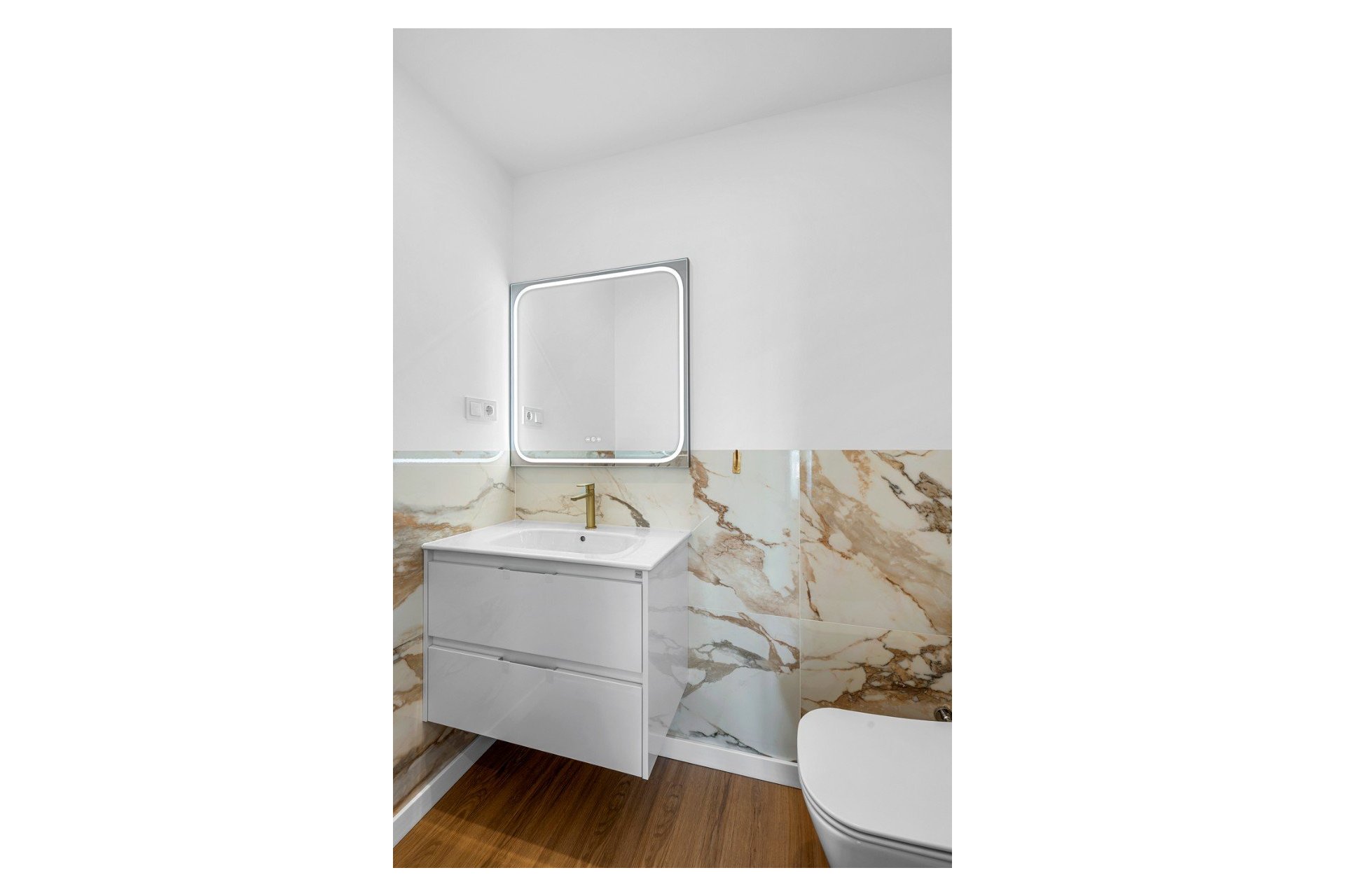 Återförsäljning - Apartment -
Orihuela Costa - Punta Prima