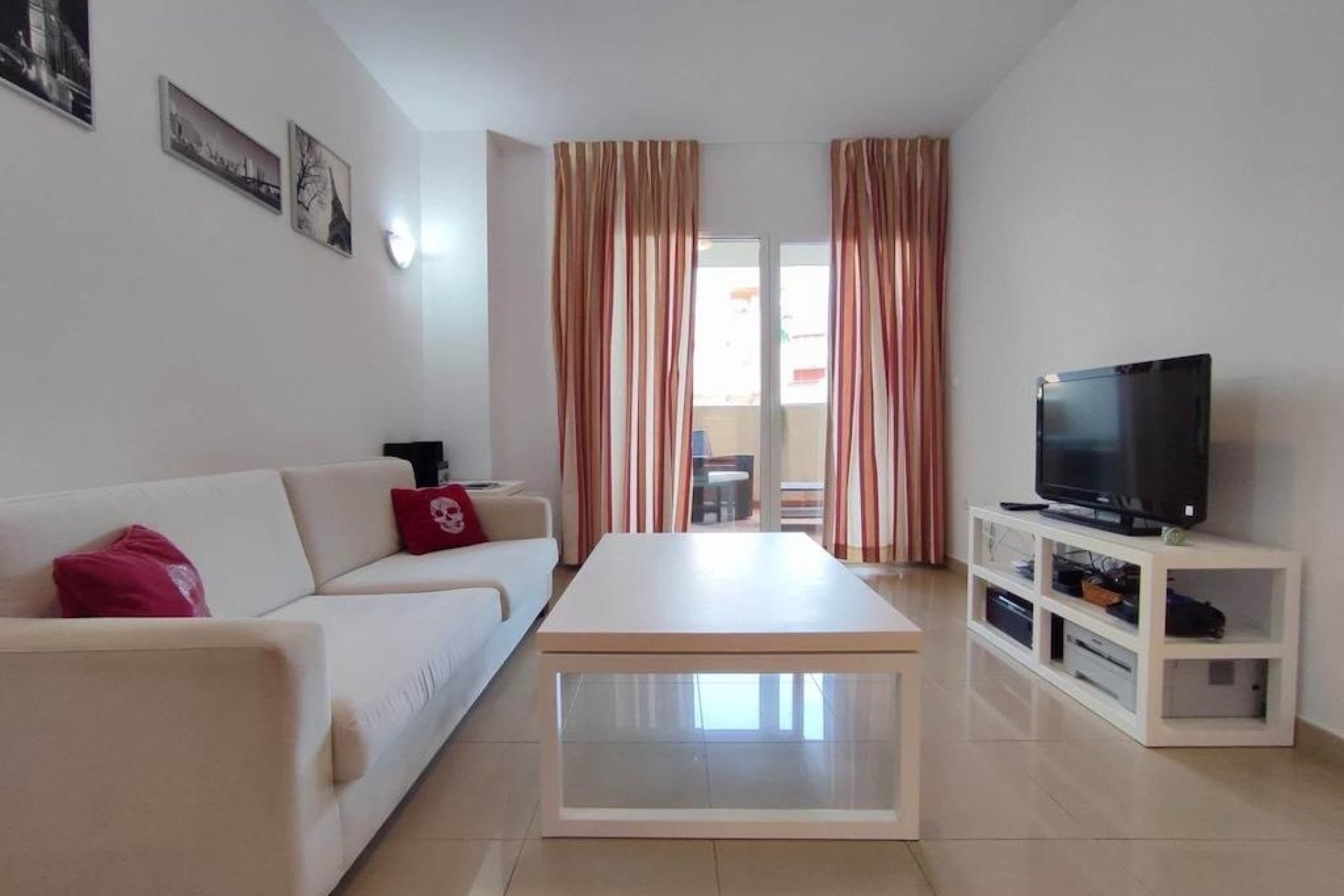Återförsäljning - Apartment -
Orihuela Costa - Punta Prima
