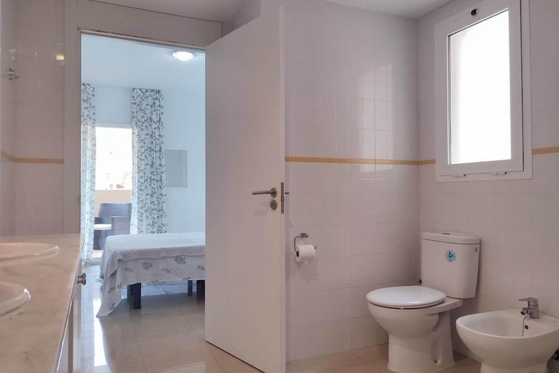 Återförsäljning - Apartment -
Orihuela Costa - Punta Prima