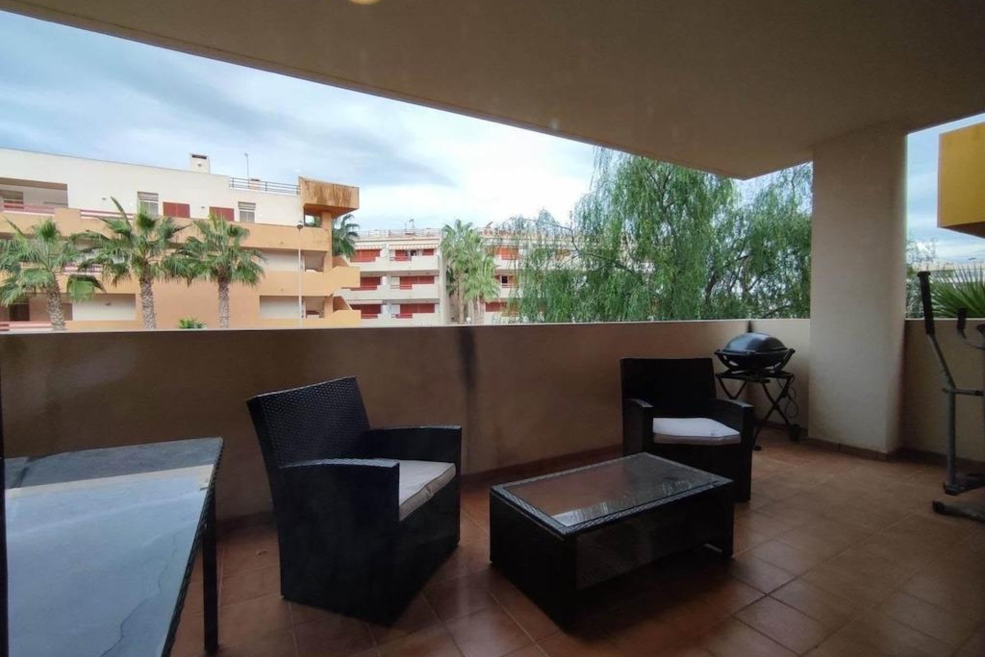 Återförsäljning - Apartment -
Orihuela Costa - Punta Prima
