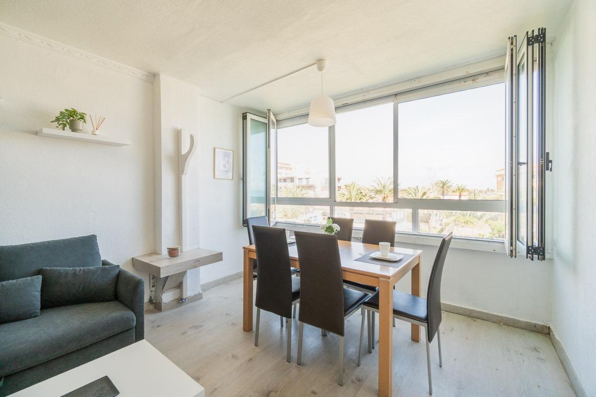 Återförsäljning - Apartment -
Orihuela Costa - Rocio del Mar
