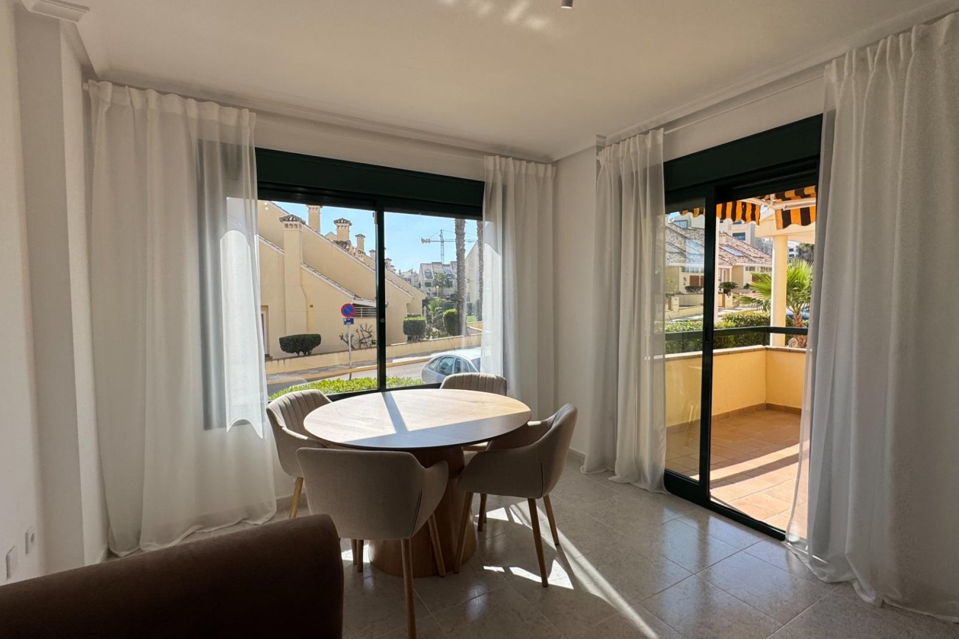 Återförsäljning - Apartment -
Orihuela Costa - Villamartín-Las Filipinas