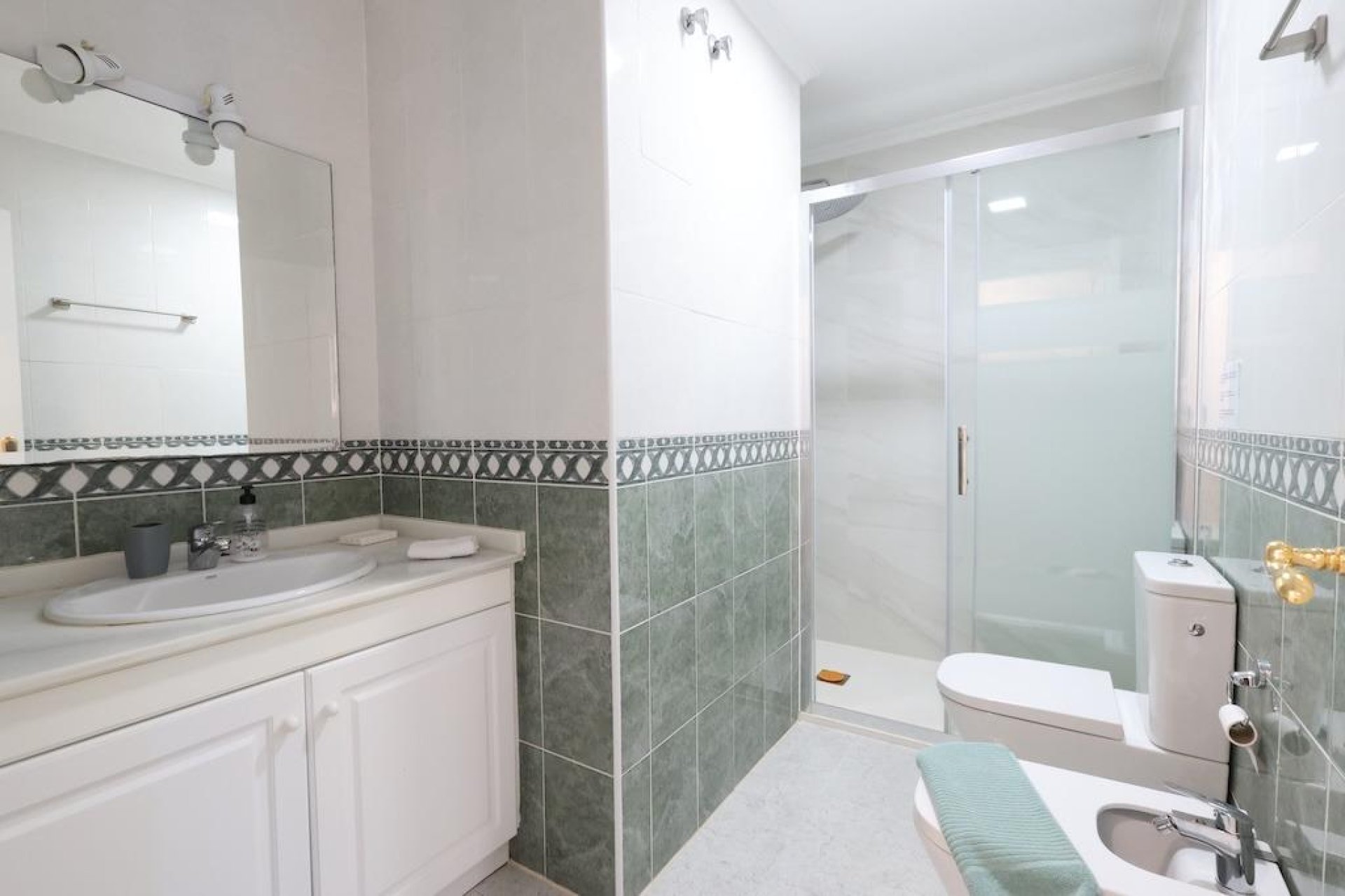 Återförsäljning - Apartment -
Orihuela Costa - Villamartín-Las Filipinas