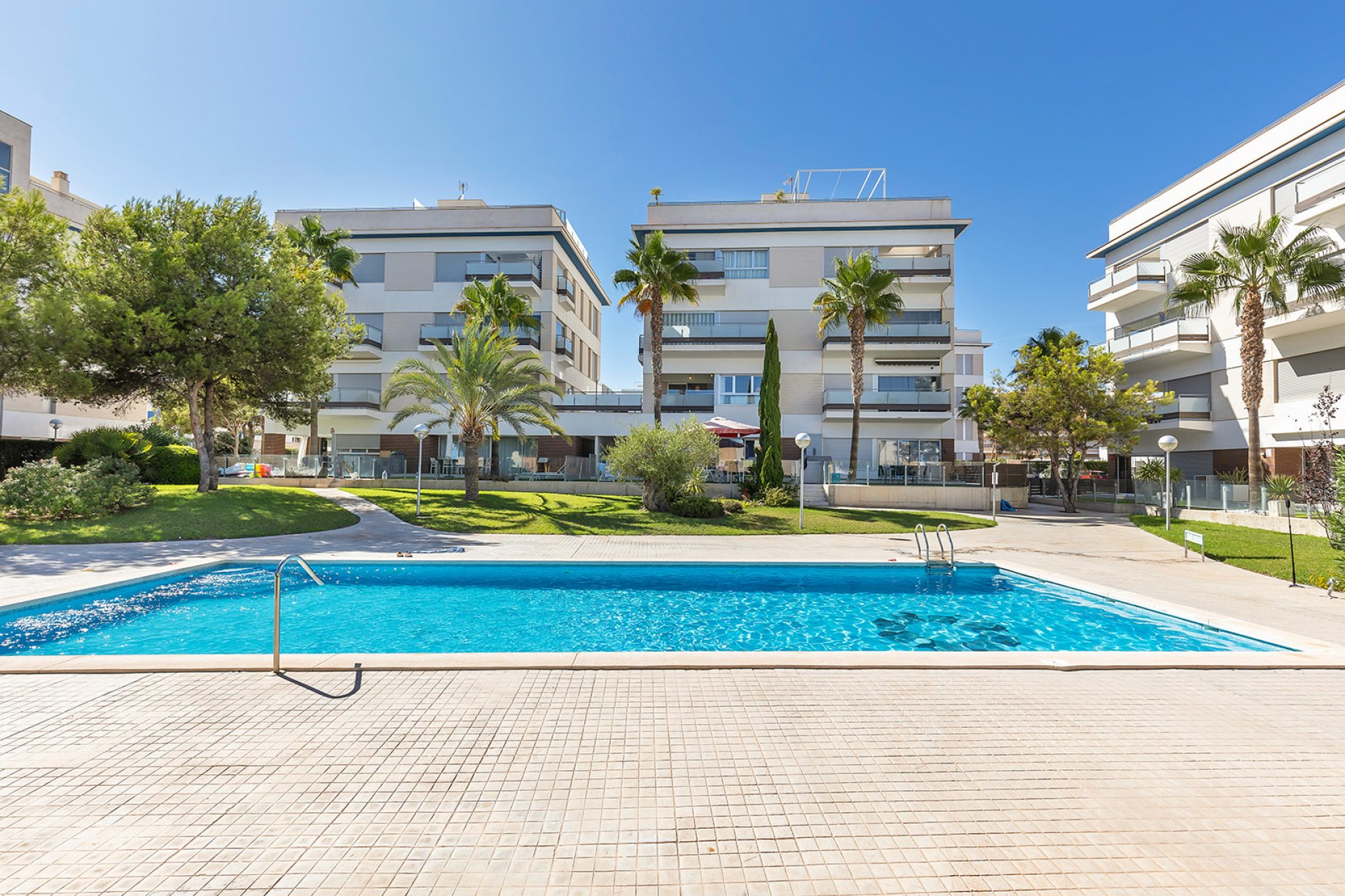 Återförsäljning - Apartment -
Orihuela Costa - Villamartín-Las Filipinas