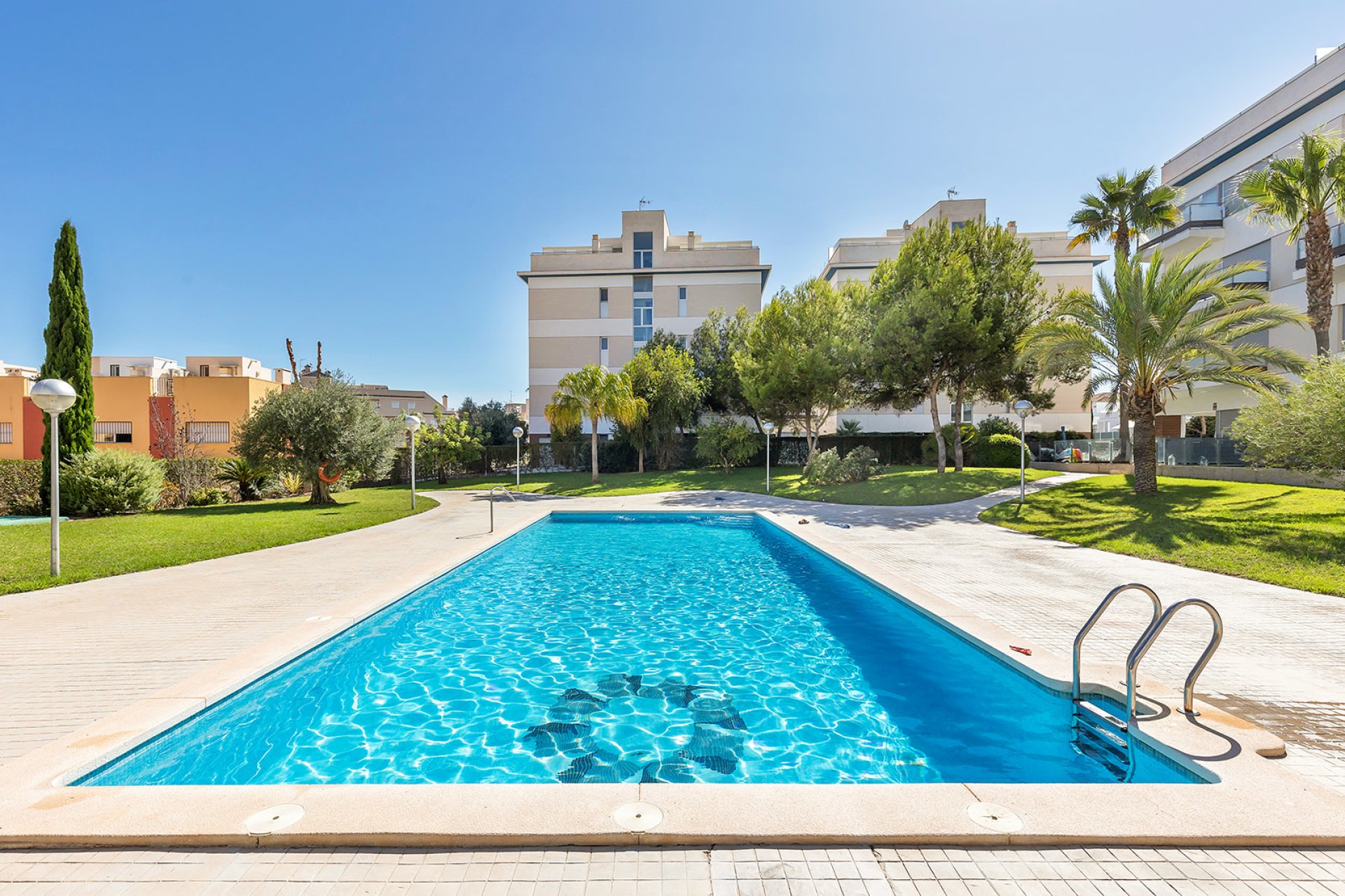 Återförsäljning - Apartment -
Orihuela Costa - Villamartín-Las Filipinas