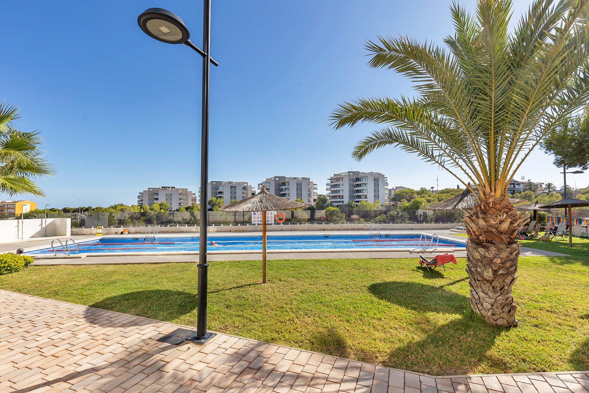 Återförsäljning - Apartment -
Orihuela Costa - Villamartín-Las Filipinas