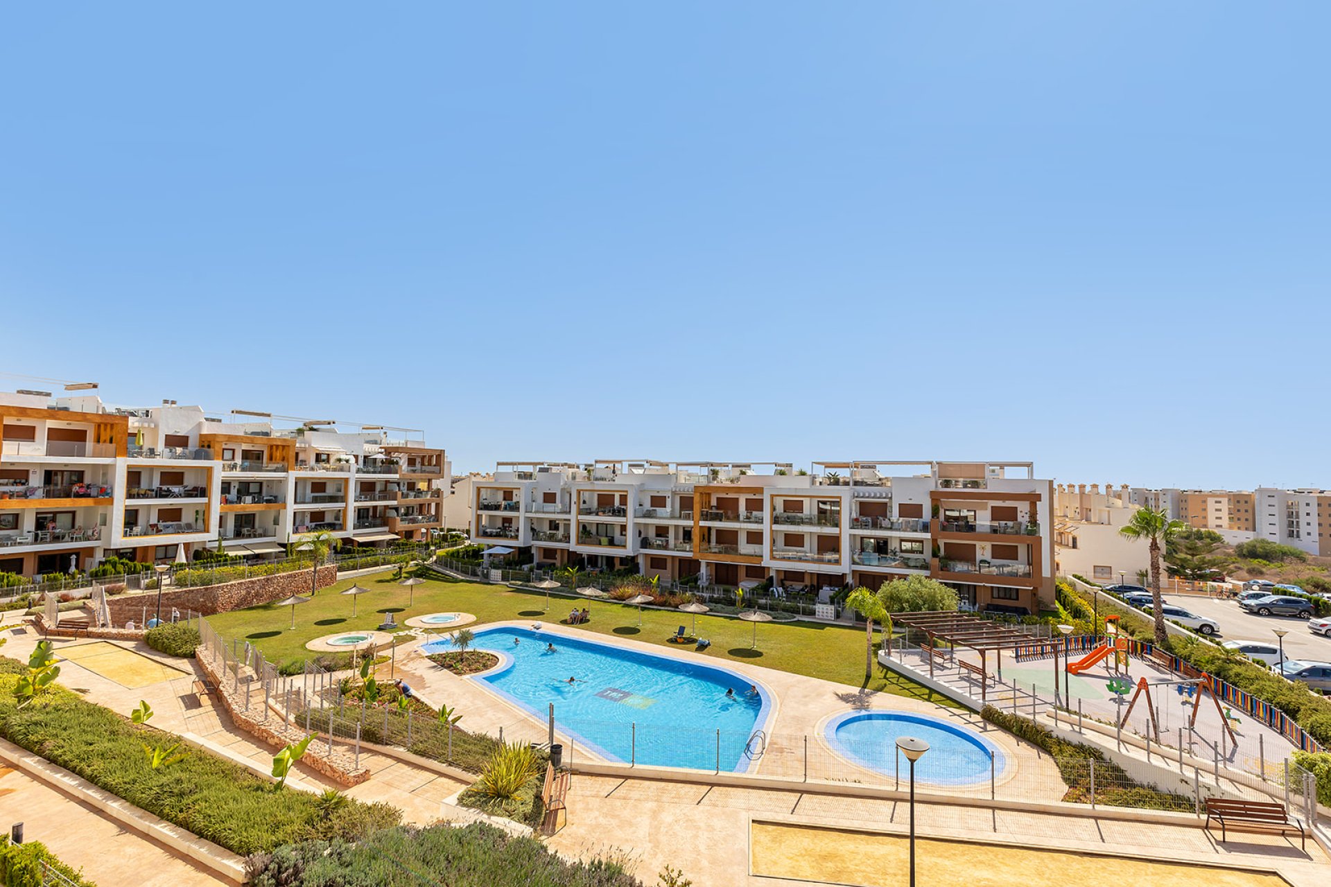 Återförsäljning - Apartment -
Orihuela Costa - Villamartín