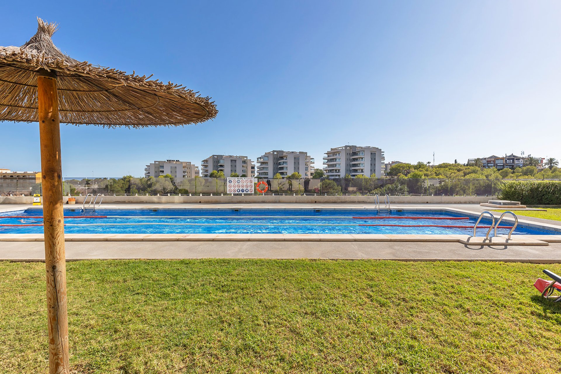 Återförsäljning - Apartment -
Orihuela Costa - Villamartín