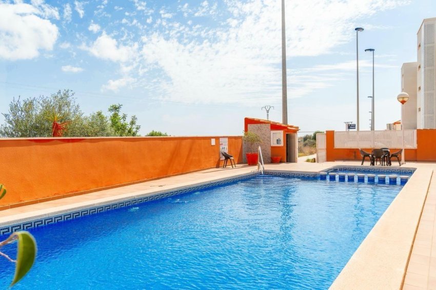 Återförsäljning - Apartment -
Orihuela Costa - Villamartin