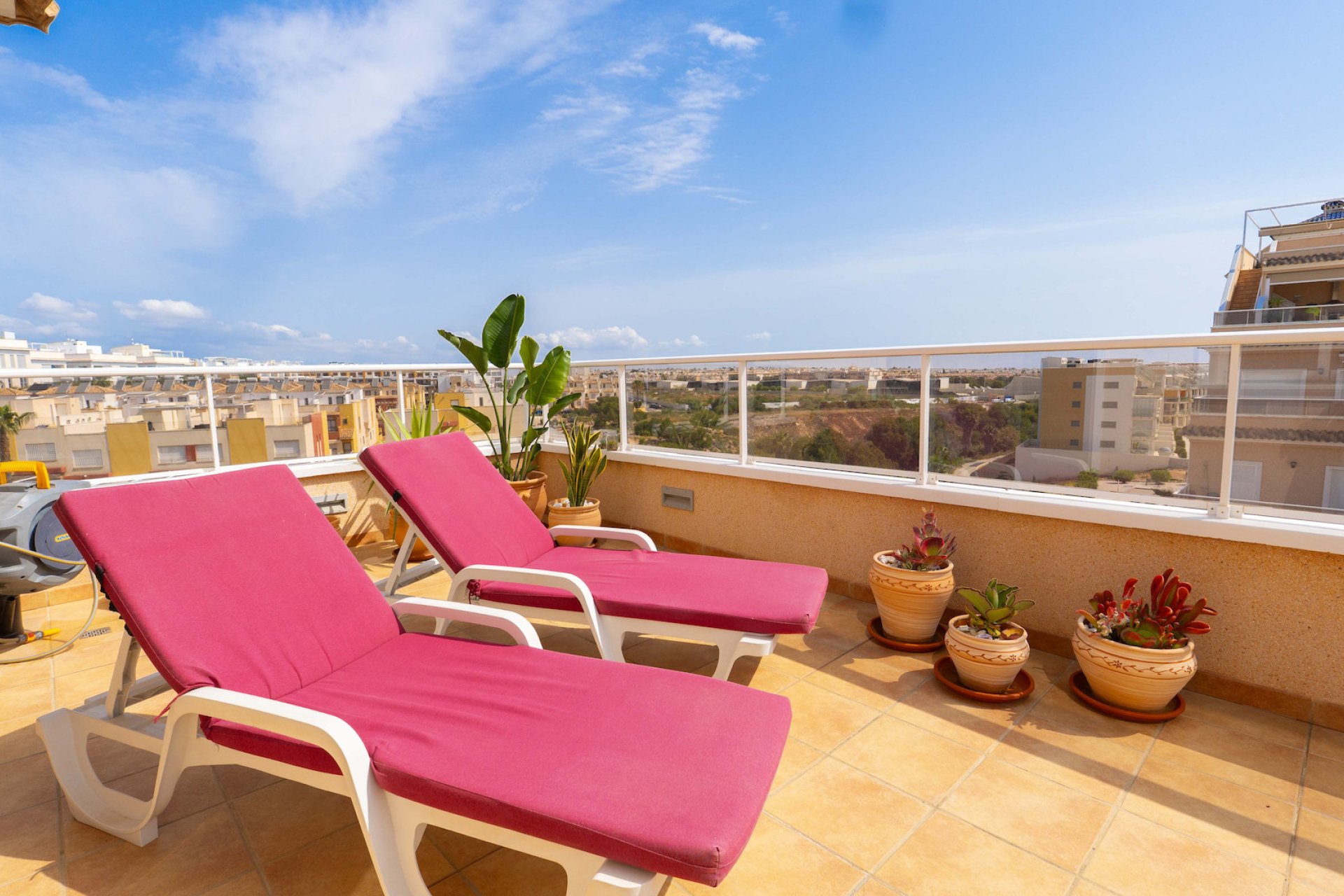 Återförsäljning - Apartment -
Orihuela Costa - Villamartín