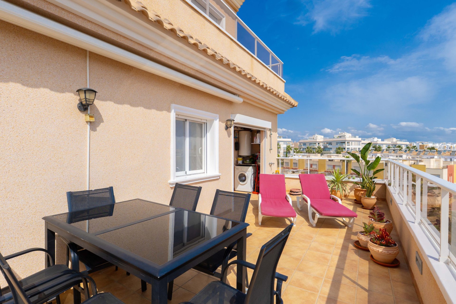 Återförsäljning - Apartment -
Orihuela Costa - Villamartín