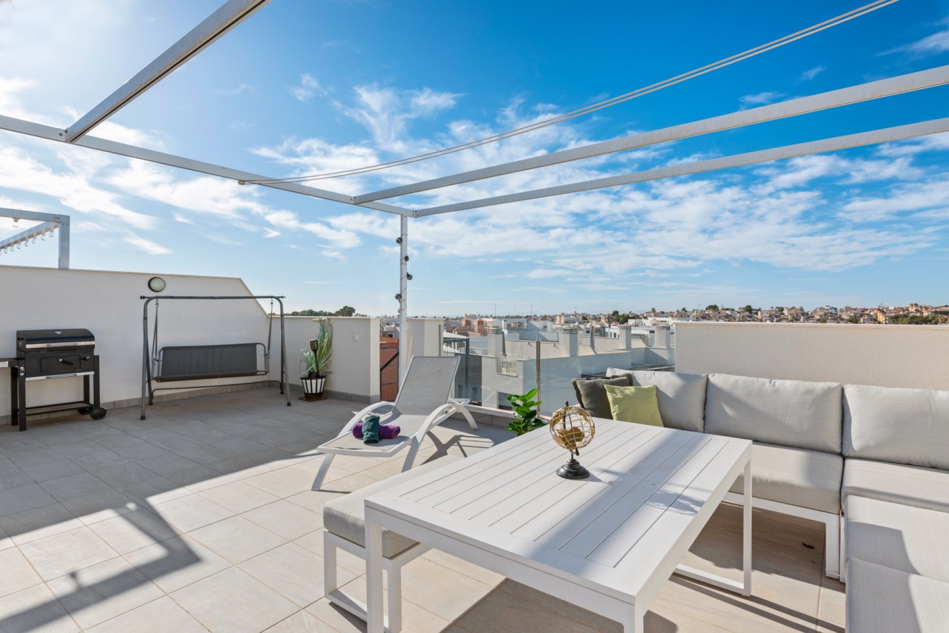 Återförsäljning - Apartment -
Orihuela Costa - Villamartín