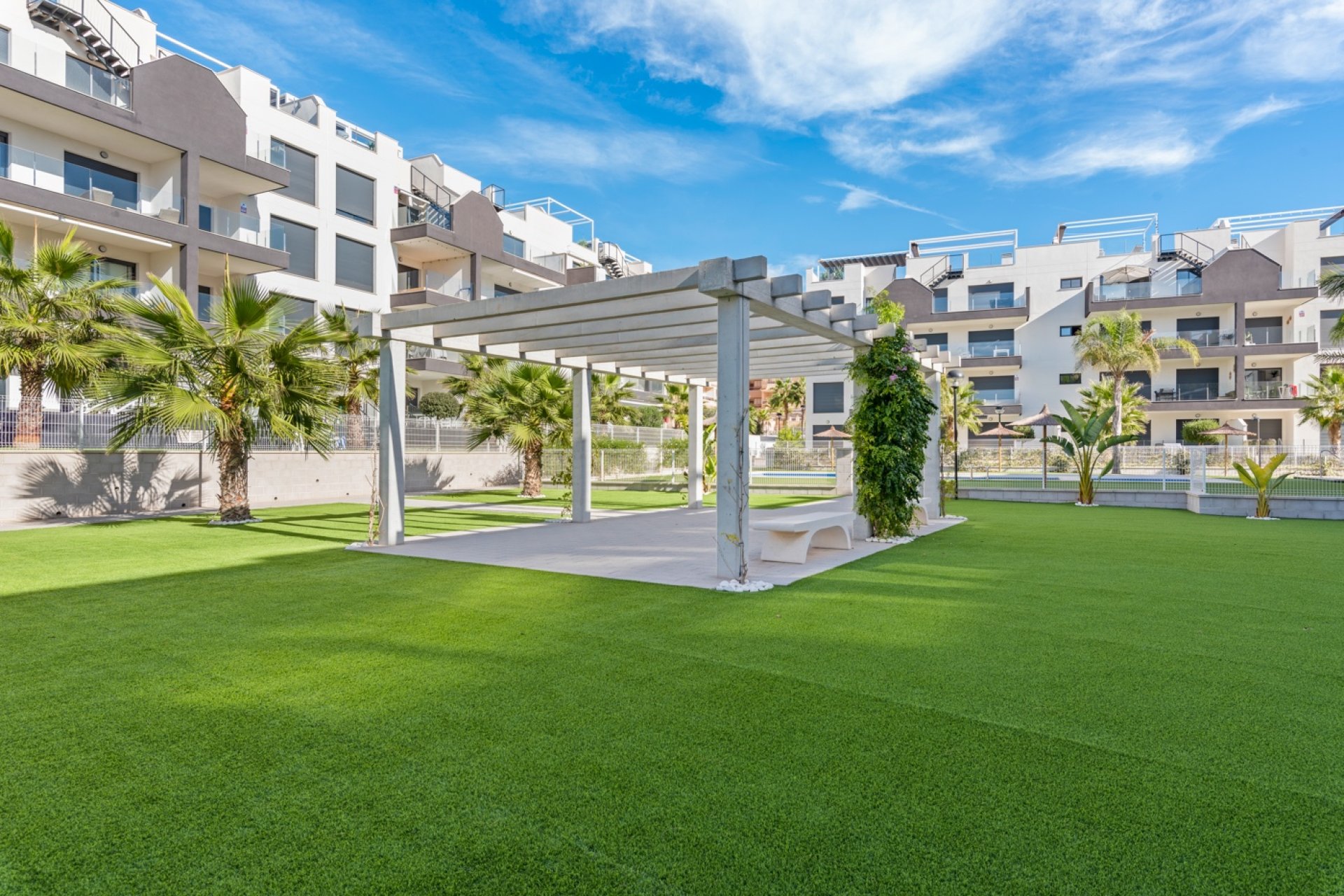 Återförsäljning - Apartment -
Orihuela Costa - Villamartín