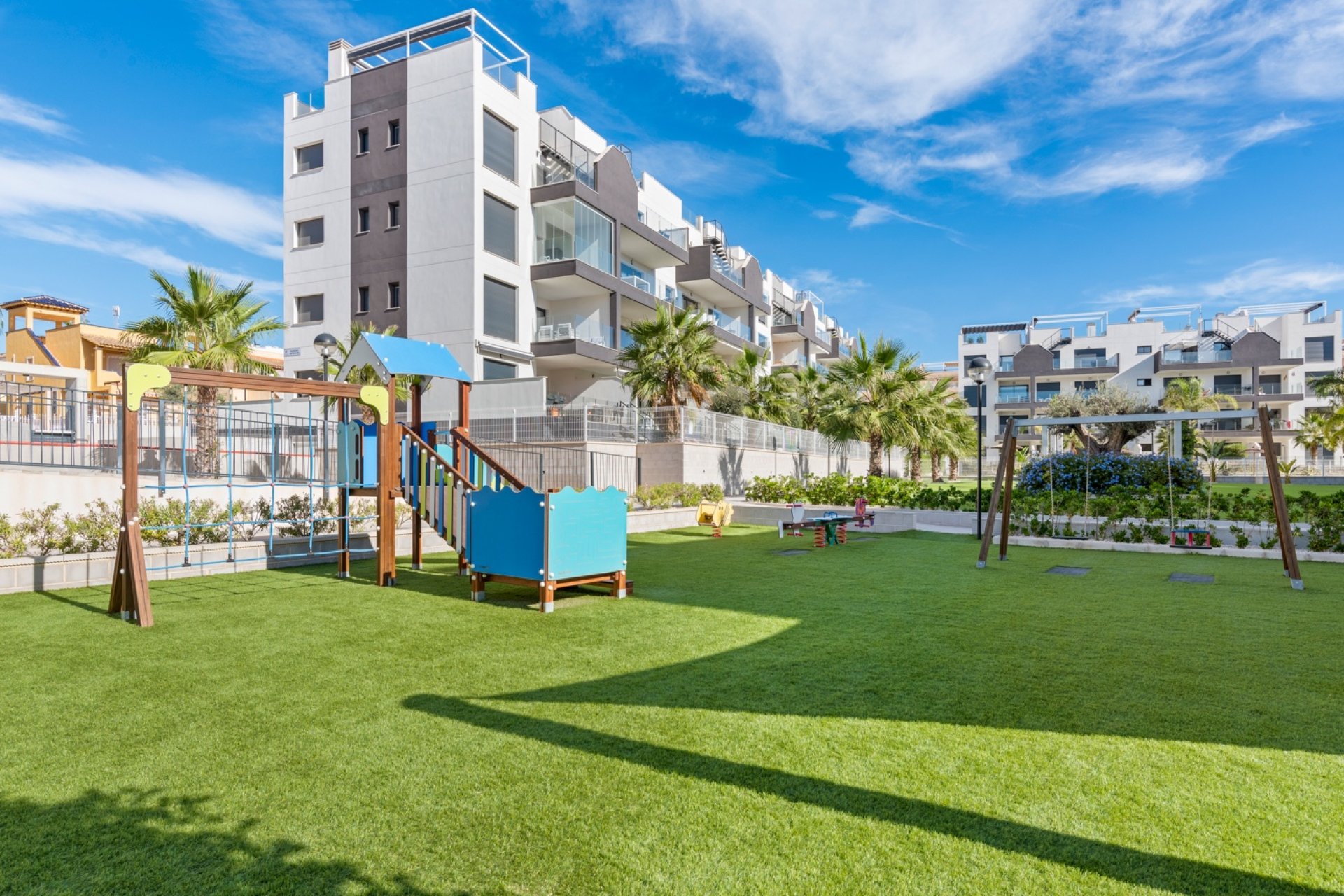 Återförsäljning - Apartment -
Orihuela Costa - Villamartín