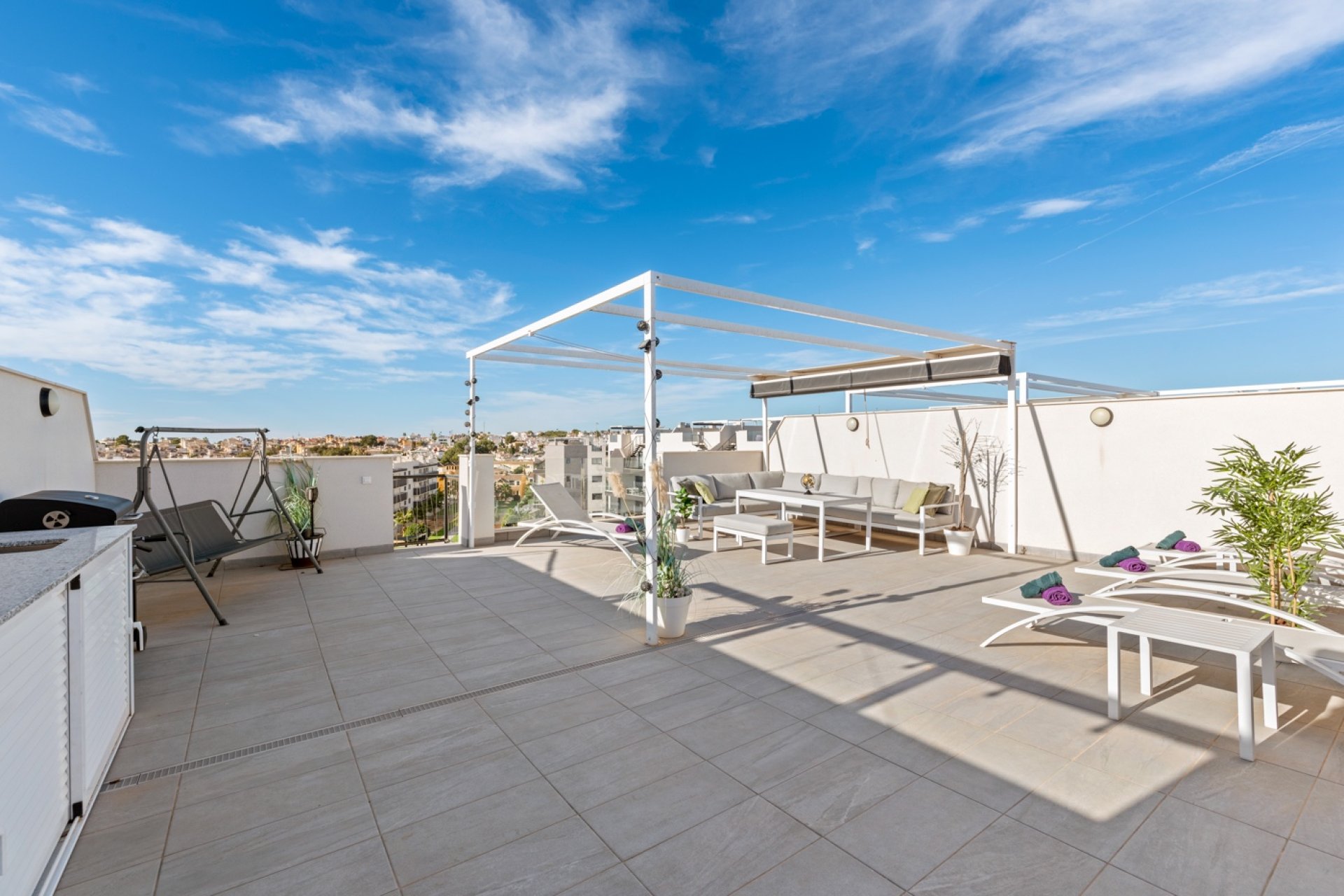 Återförsäljning - Apartment -
Orihuela Costa - Villamartín