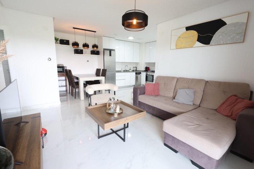 Återförsäljning - Apartment -
Orihuela Costa - Villamartín