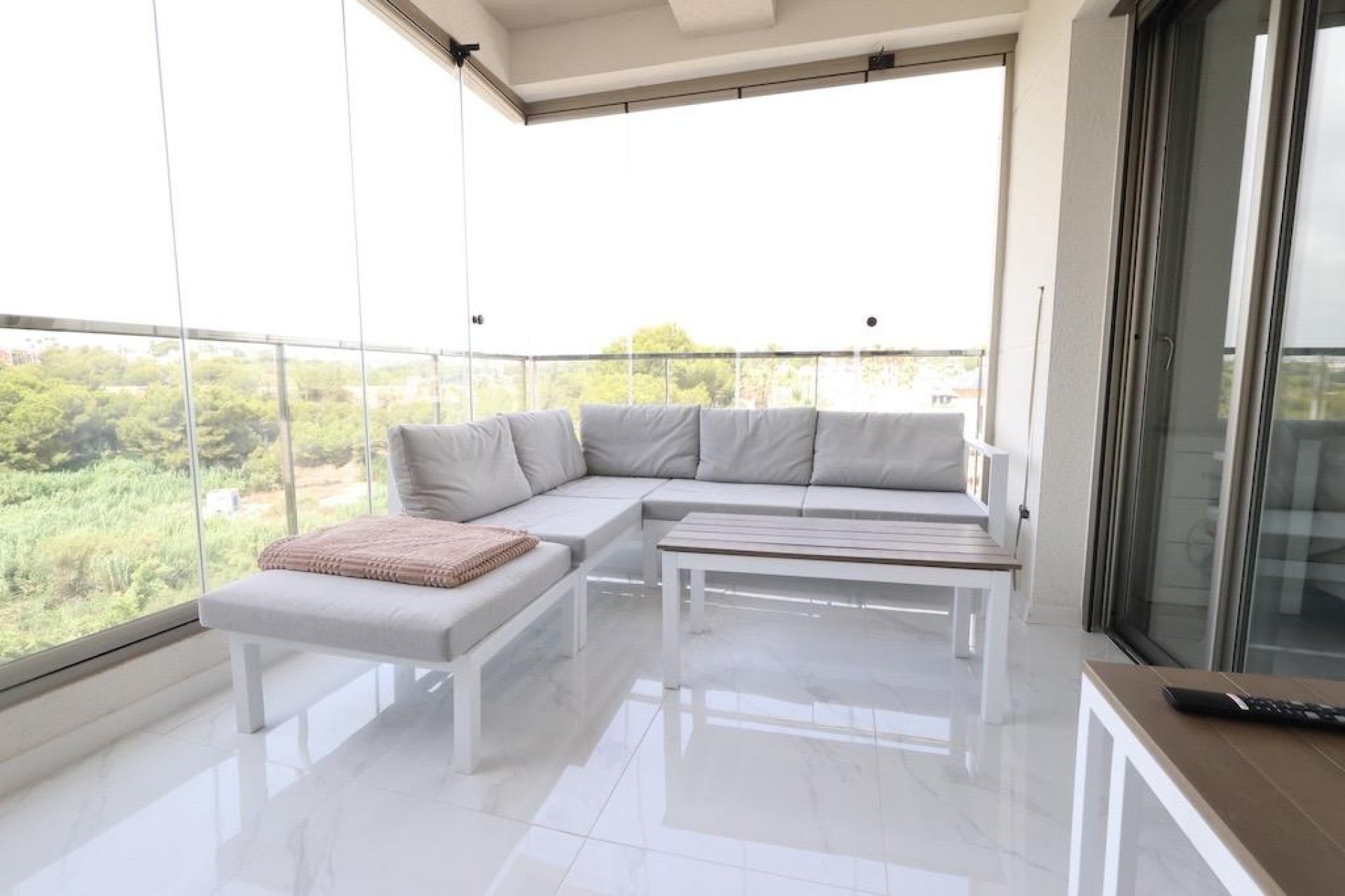 Återförsäljning - Apartment -
Orihuela Costa - Villamartín