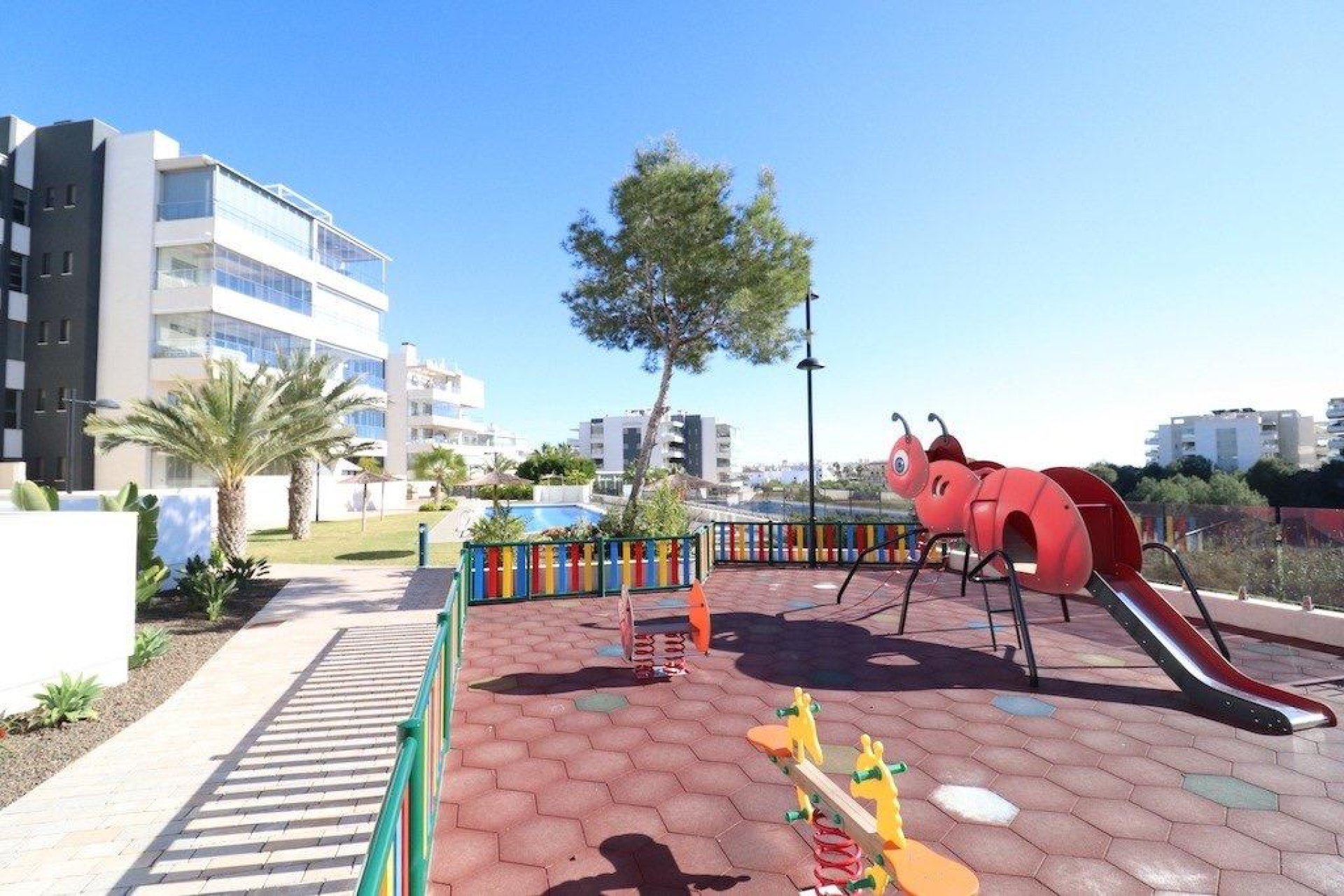 Återförsäljning - Apartment -
Orihuela Costa - Villamartín