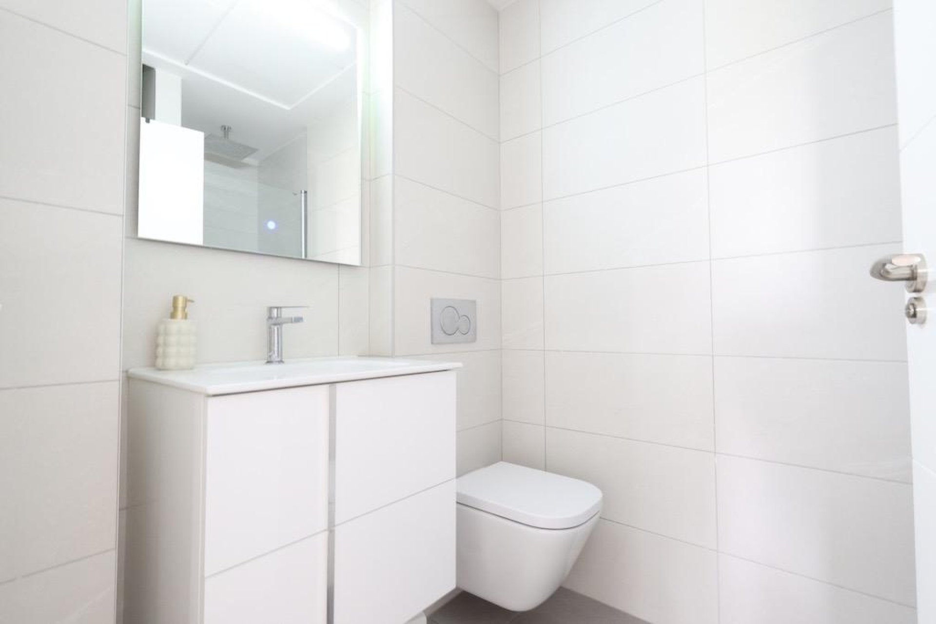 Återförsäljning - Apartment -
Orihuela Costa - Villamartín
